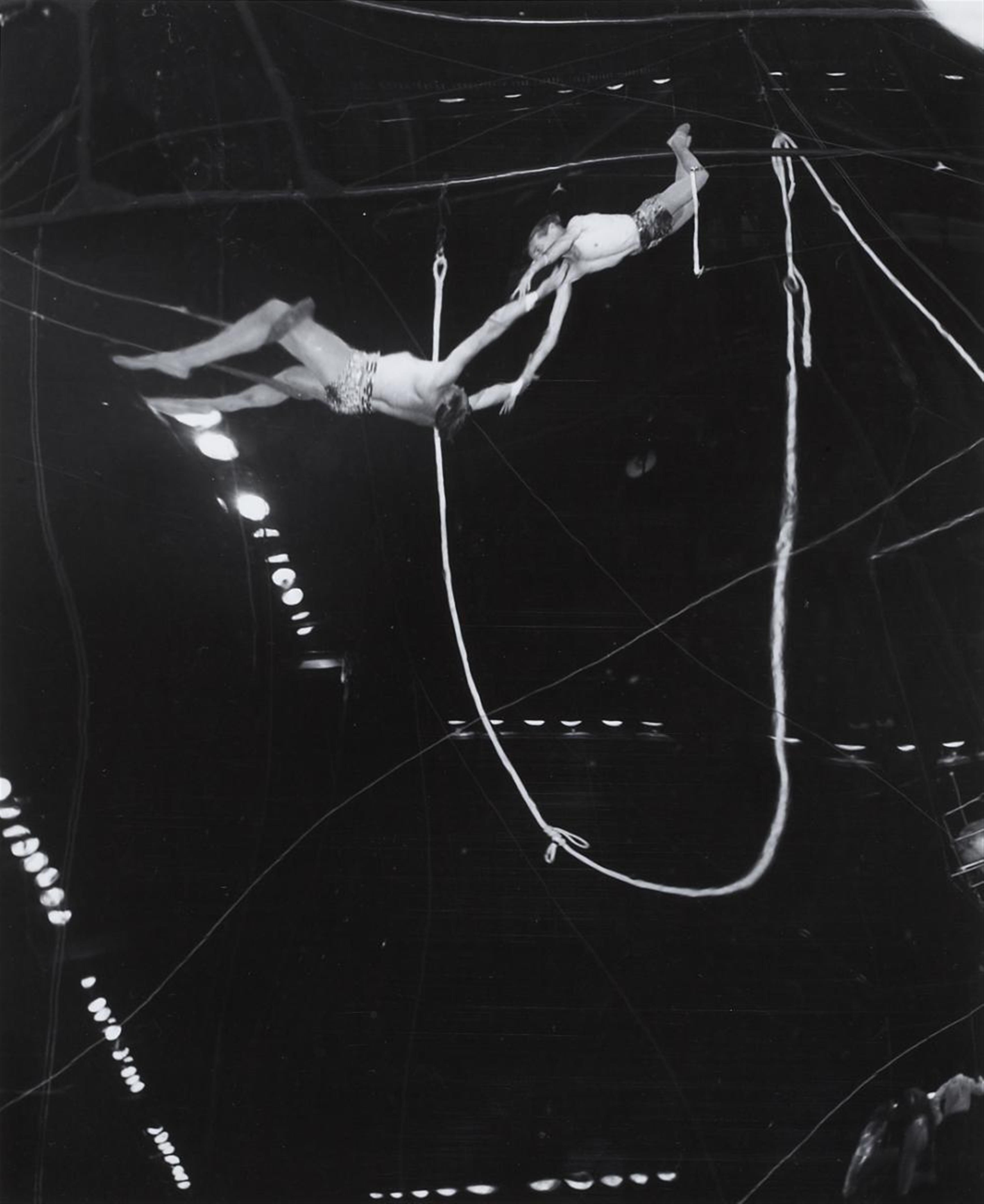 Weegee (Arthur Fellig) - Untitled (Circus) - image-3