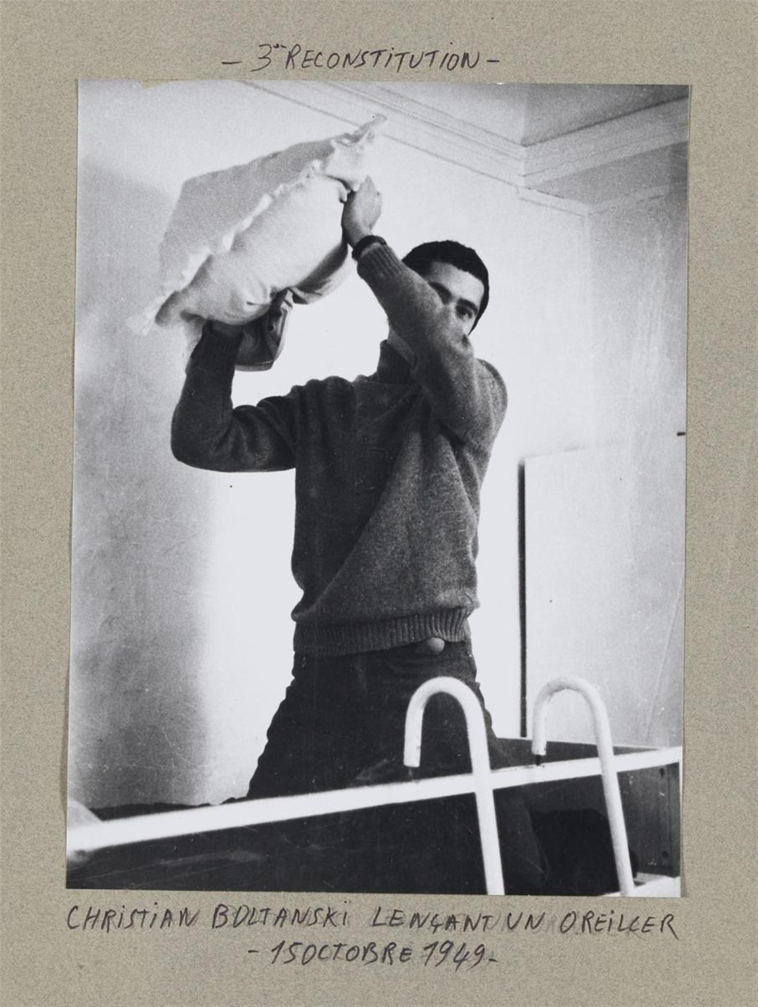 Christian Boltanski - Reconstitution des gestes affectués par Christian Boltanski entre 1948 et 1954 - image-3