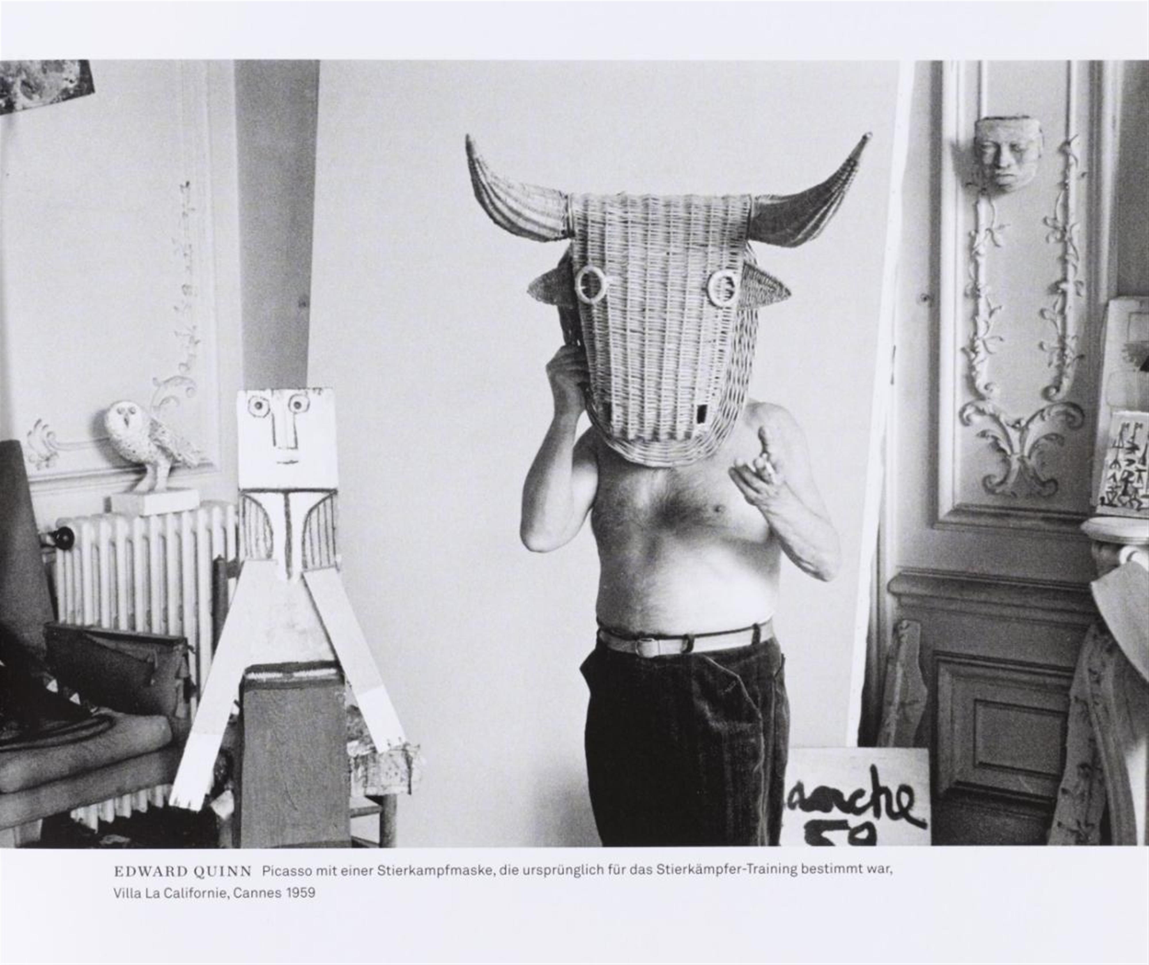 Pablo Picasso - Minotaure caressant une Dormeuse, sheet 93 from: La Suite Vollard - image-2