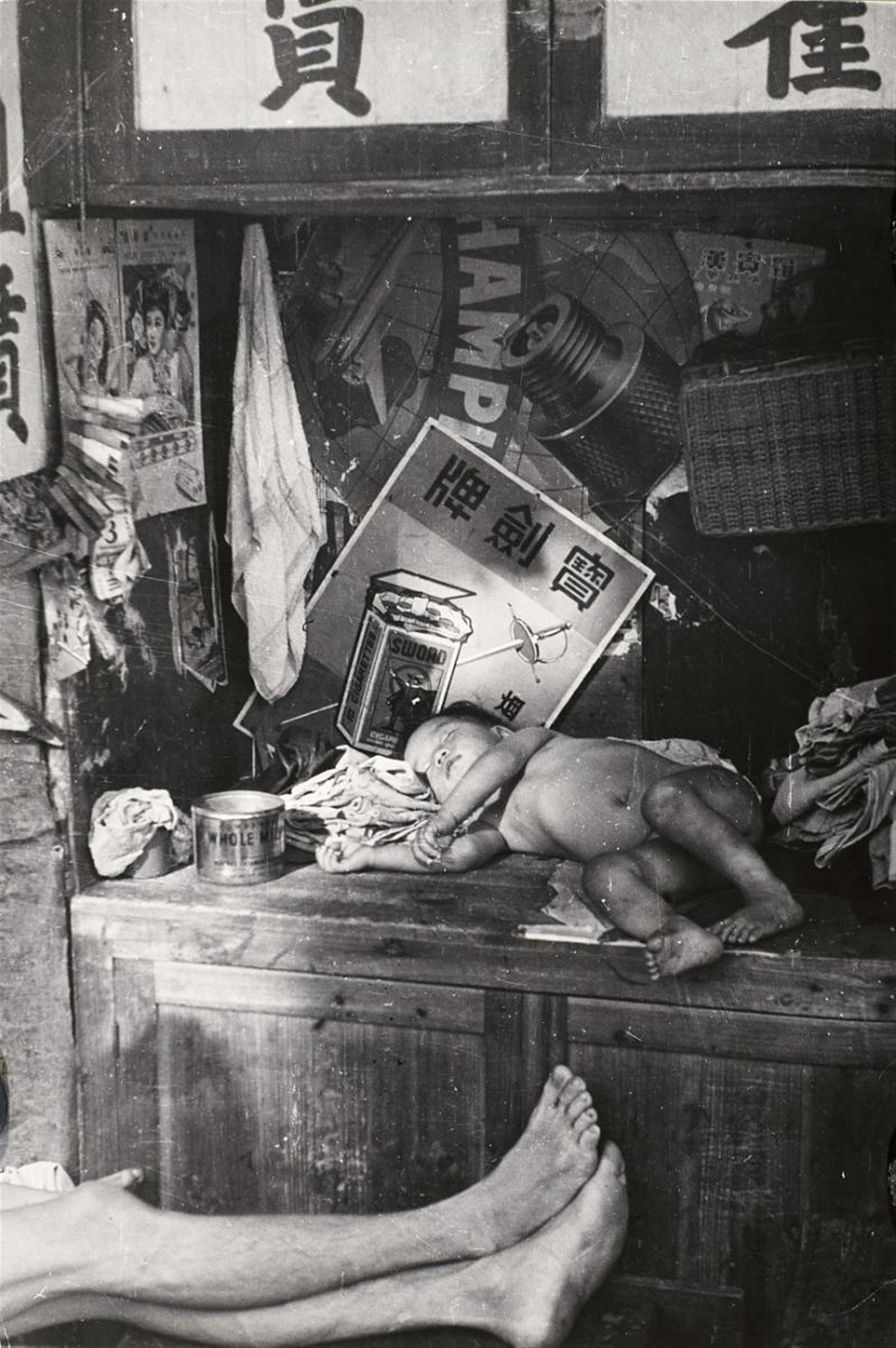 Henri Cartier-Bresson - Hongkong - image-1