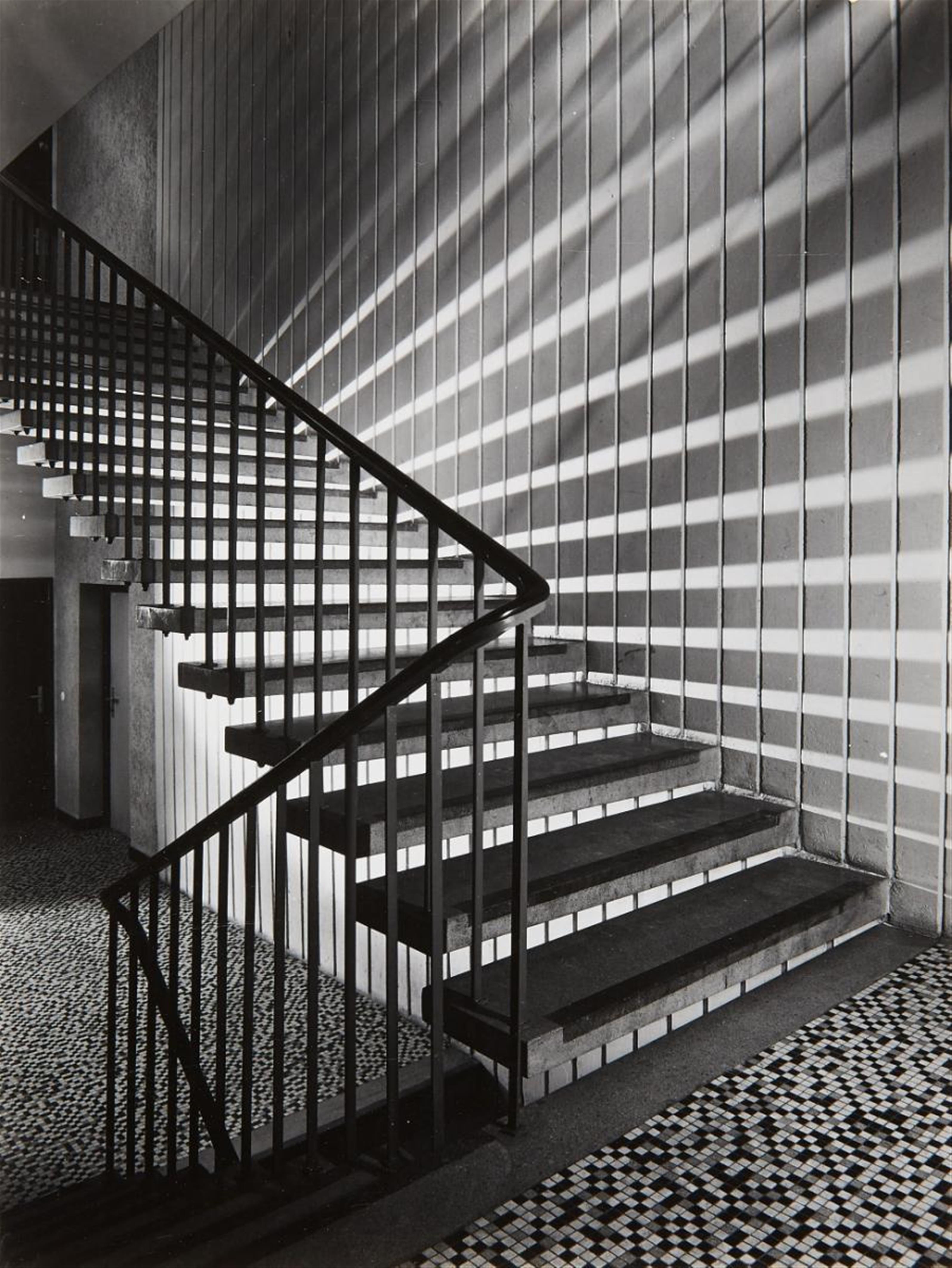 Franz Lazi - Klett-Haus, Treppe (Klett publishing house, stairway) - image-1