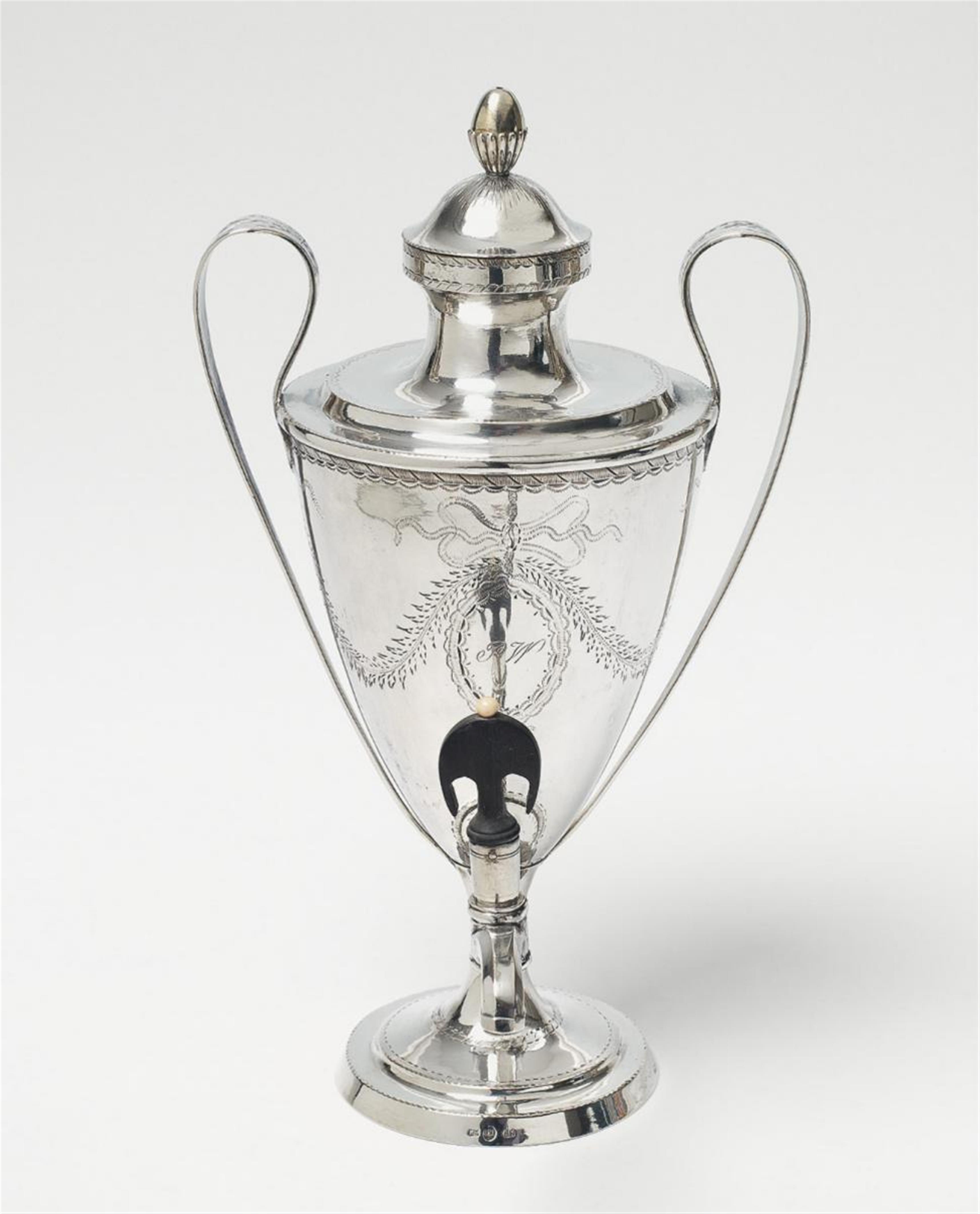 An Aalborg silver tea maker, monogrammed "PW". Marks of Henning Jacob Smith, ca. 1820. - image-1