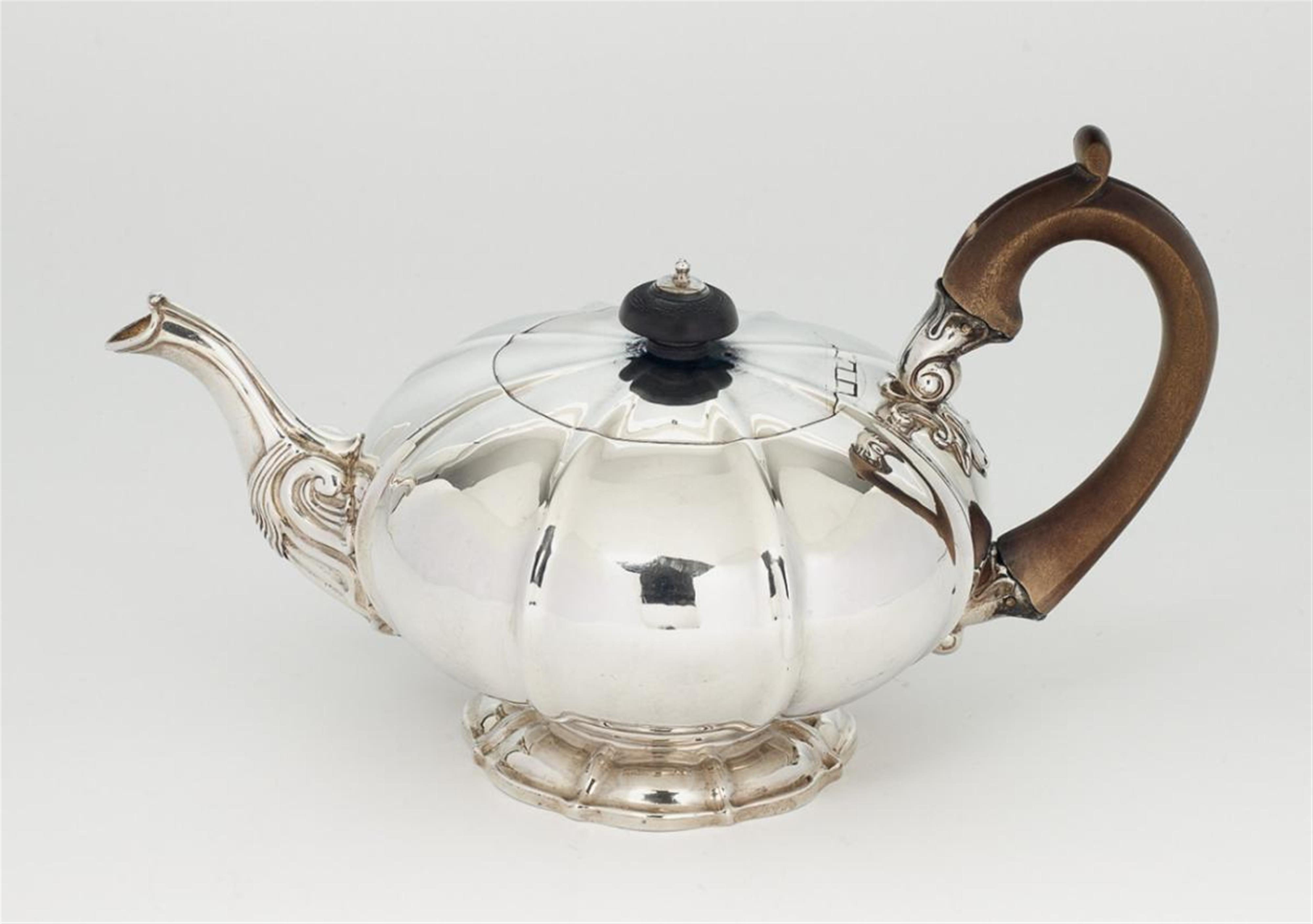 A George IV London silver teapot. Marks of William Eley I, 1822. - image-1