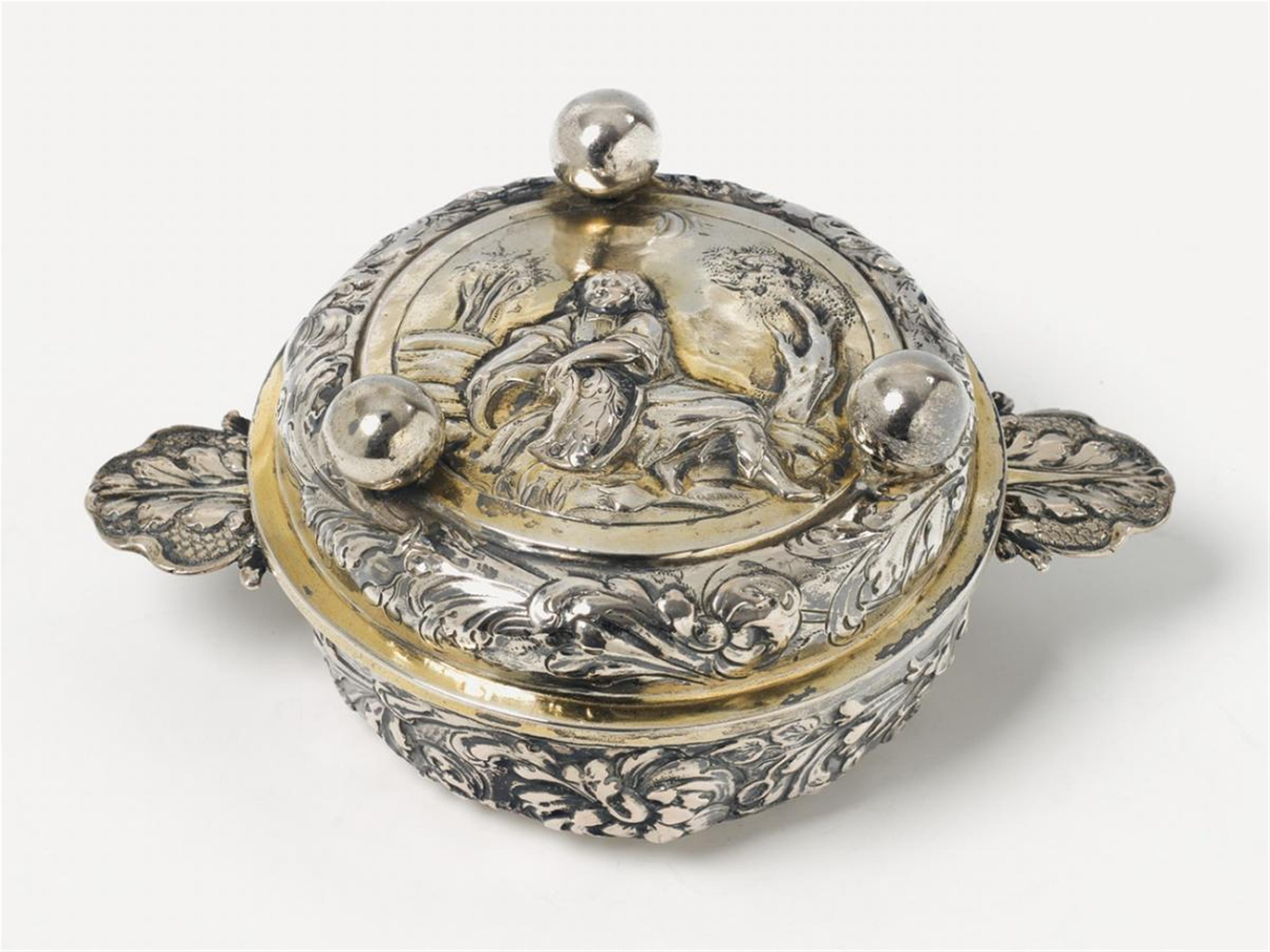 A silver partially gilt ecuelle. Unmarked, probably German, ca. 1700. - image-1