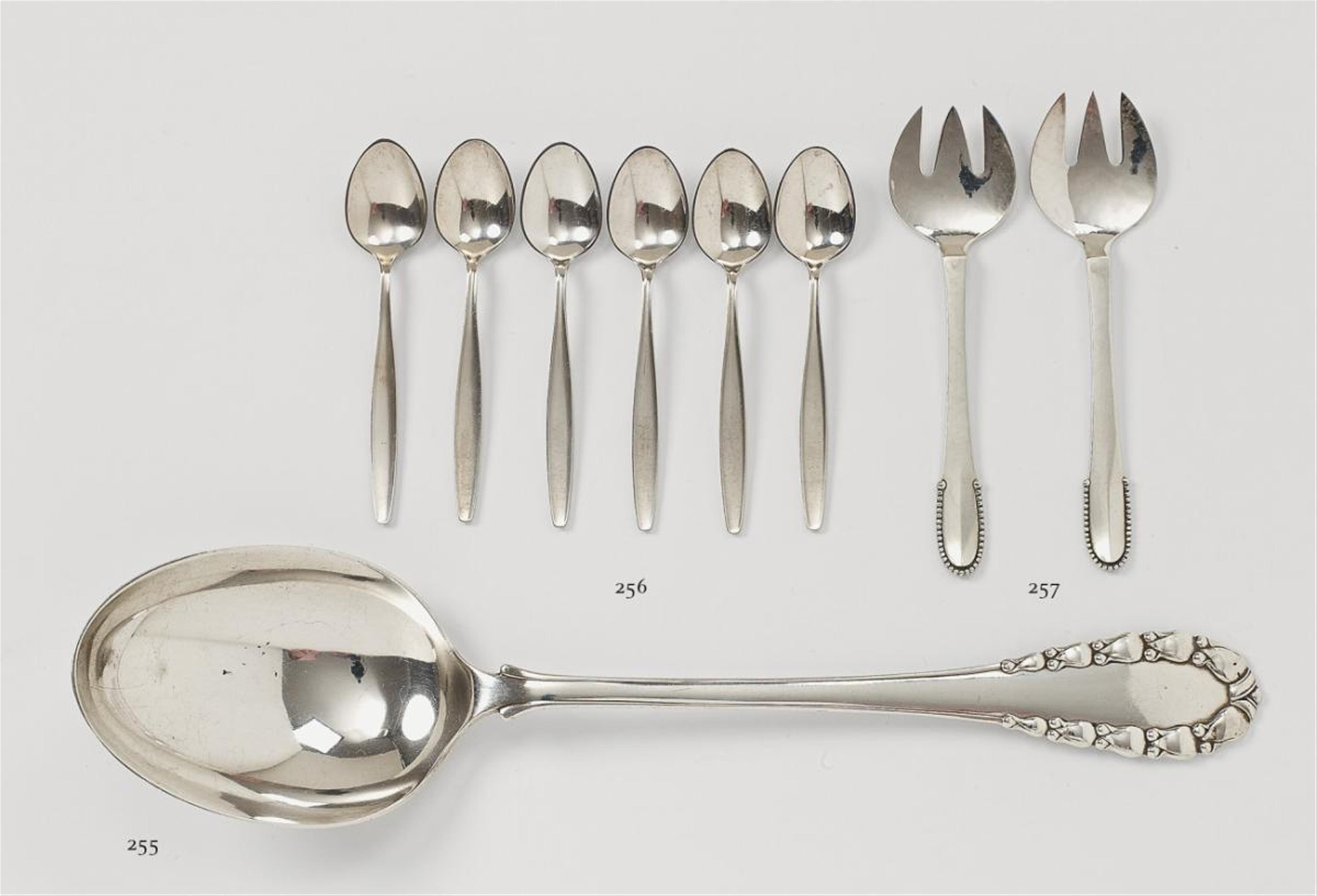 A pair of small silver beaded pattern serving forks no. 7. Marks of Georg Jensen, designed in 1916, made from 1945 - 76. - image-1