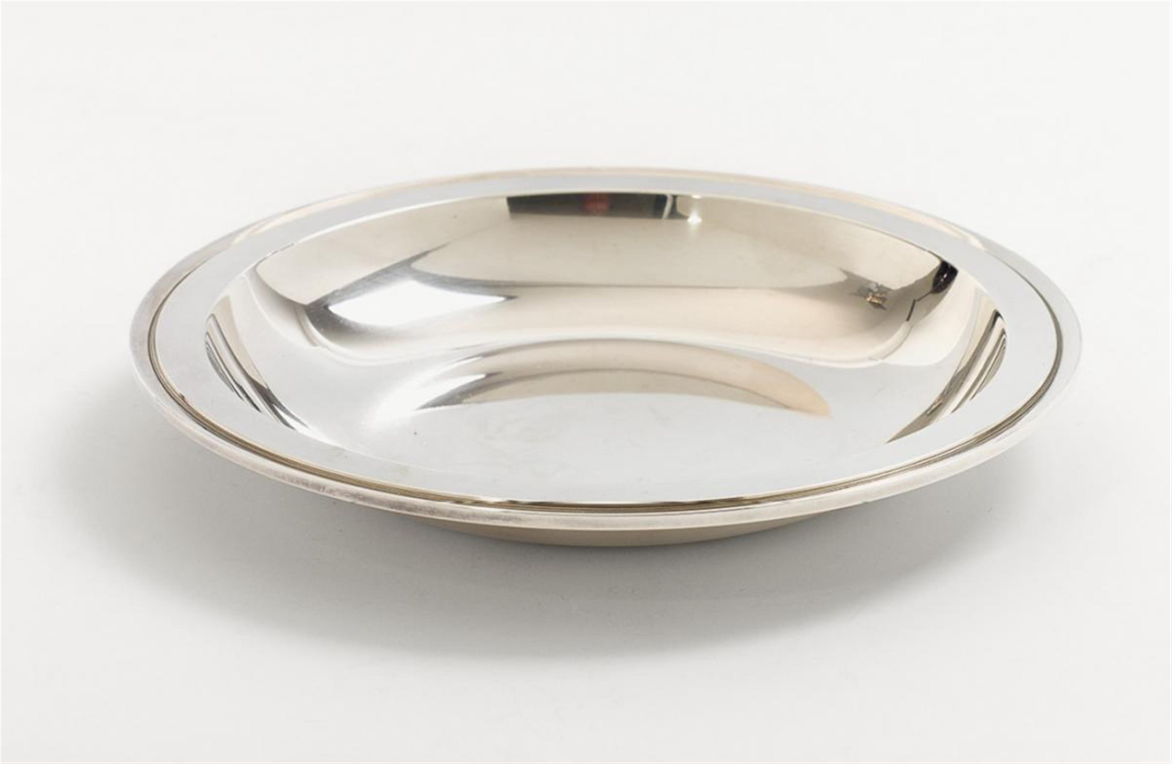 Copenhagen silver bowl no. 600. Marks of Harald Nielsen, designed in 1930, made after 1945. - image-1