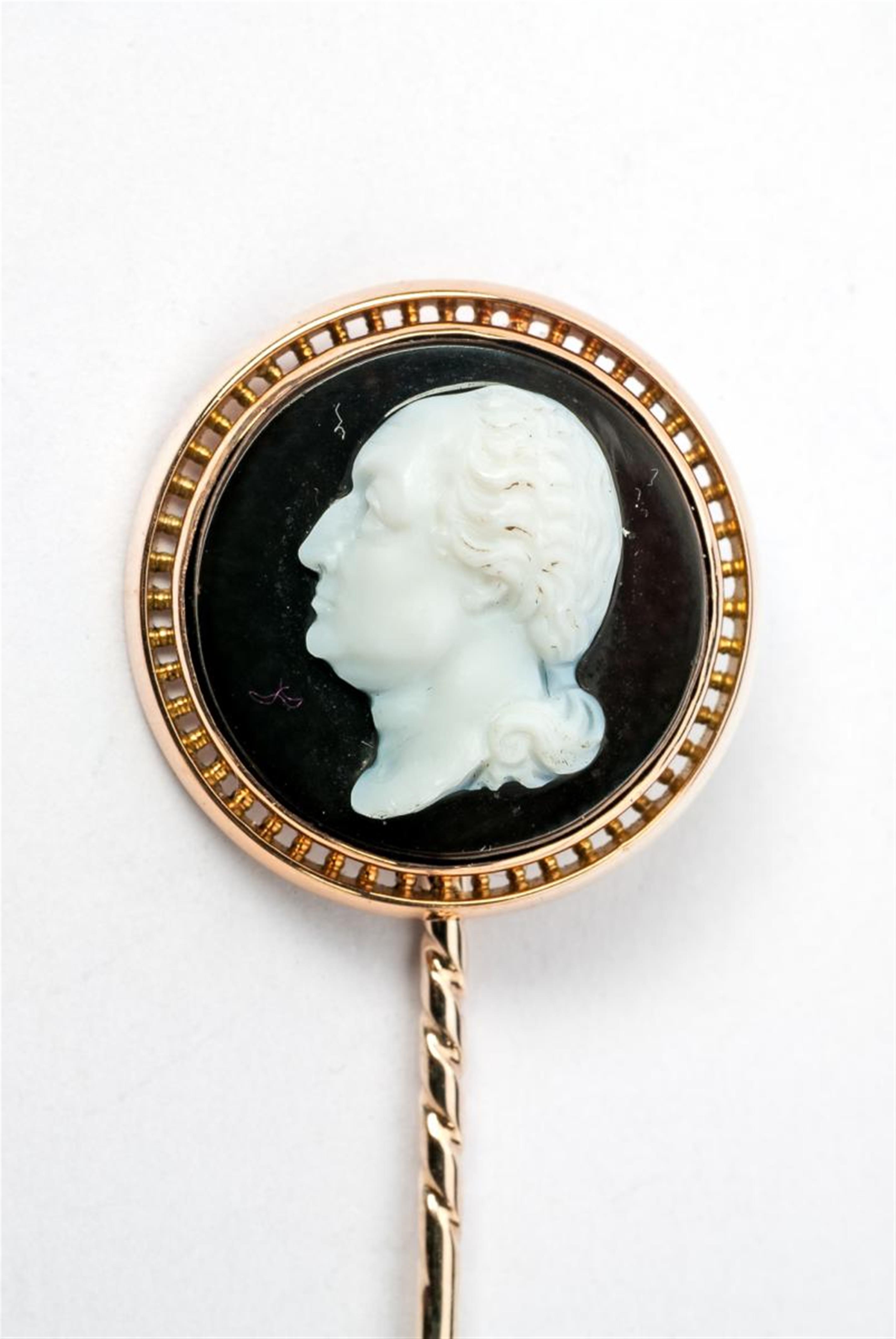 A tie pin with a Neoclassical layered onyx cameo. - image-1
