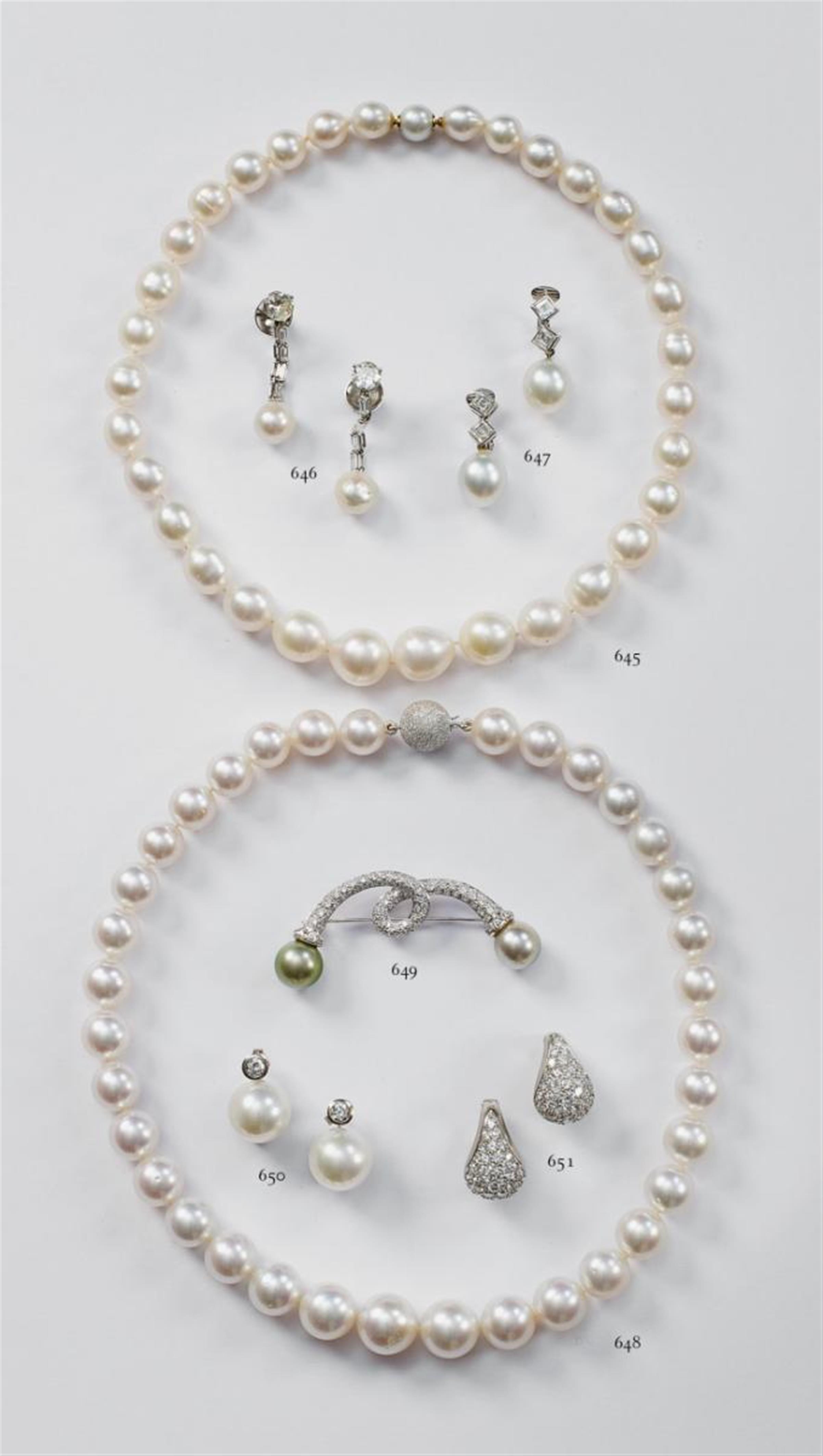 A gold and South Sea pearl necklace. - image-2