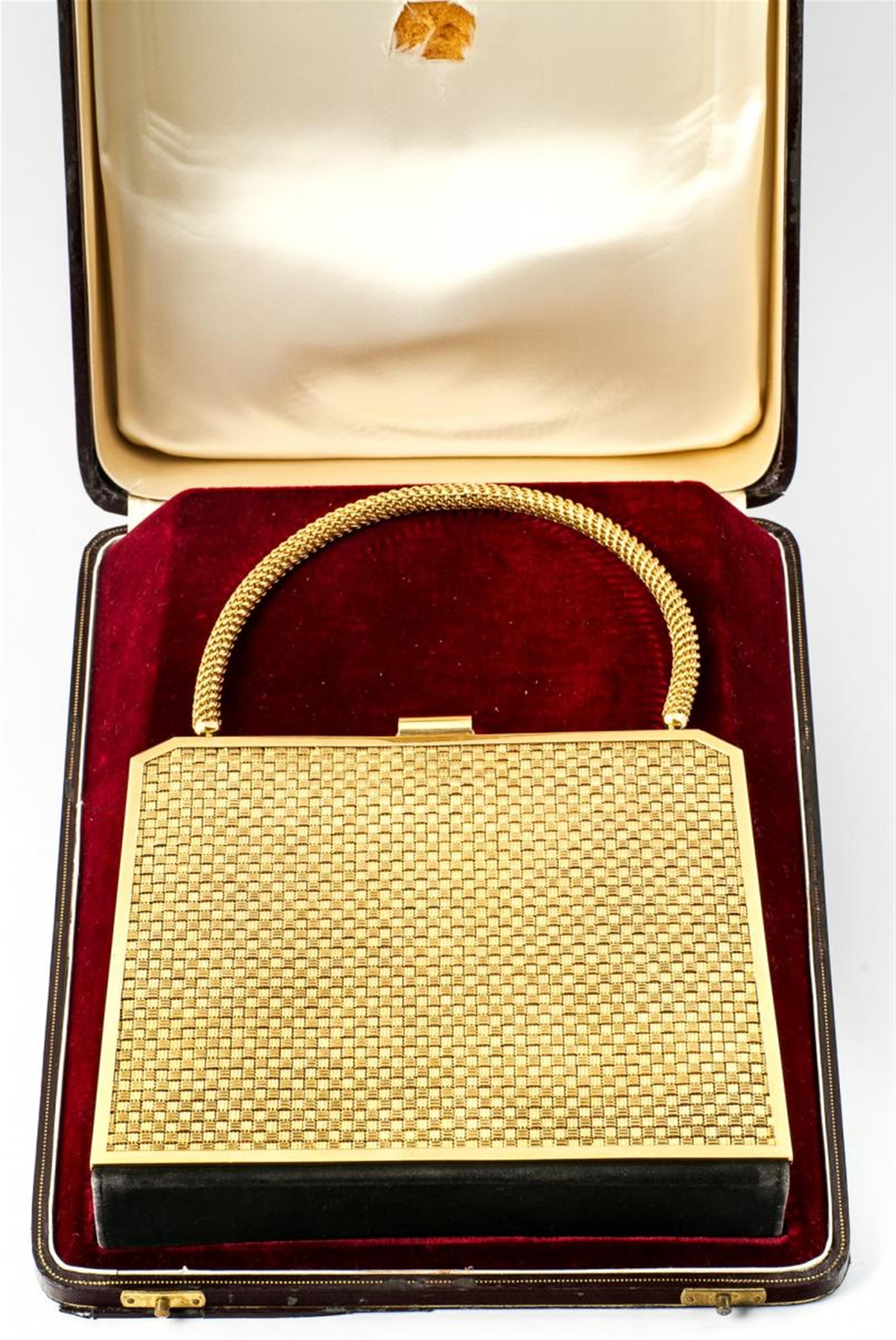 An 18 ct gold and black suede evening bag with a matching purse and mirror - image-2