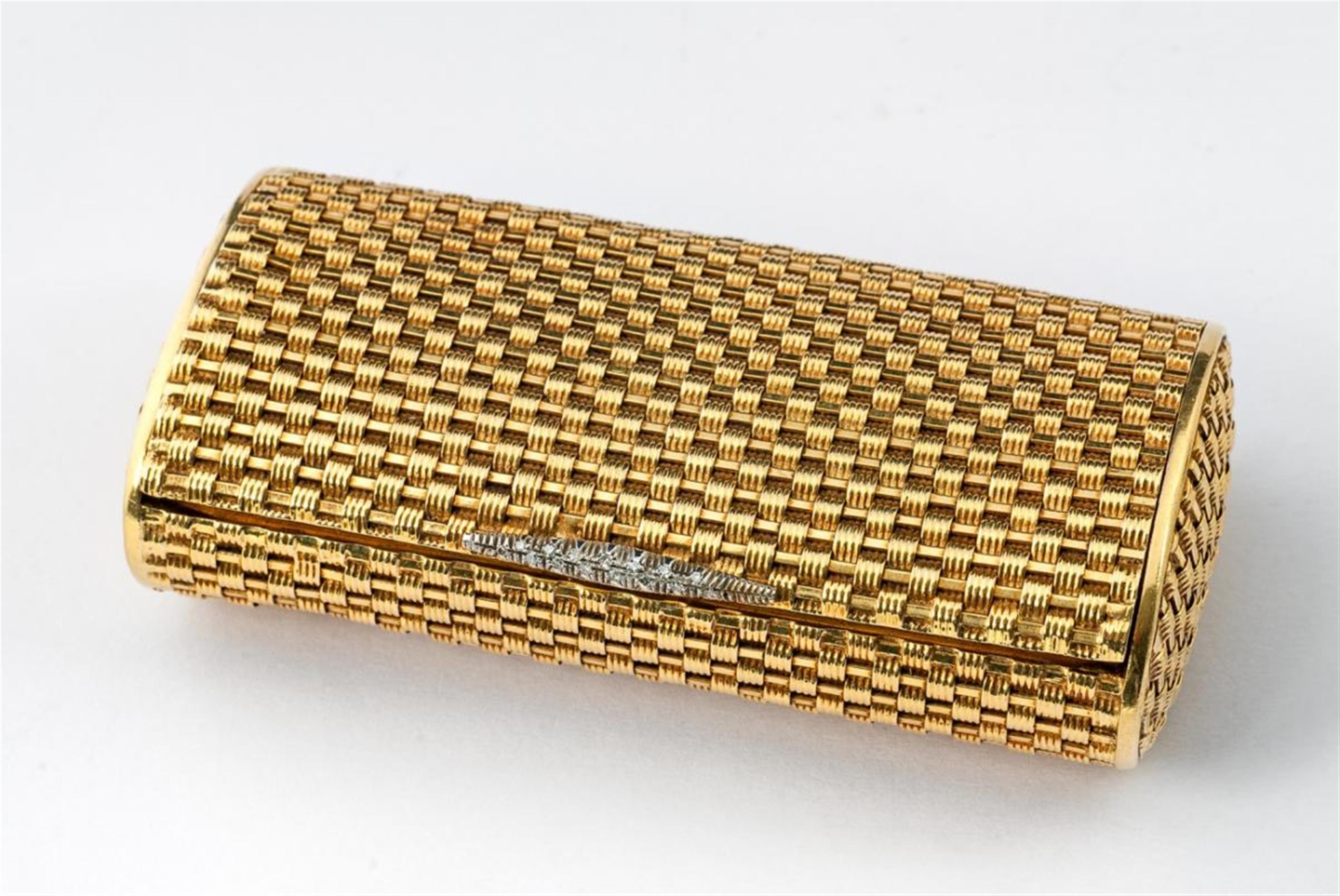 An 18 ct gold and diamond cigarette case - image-1