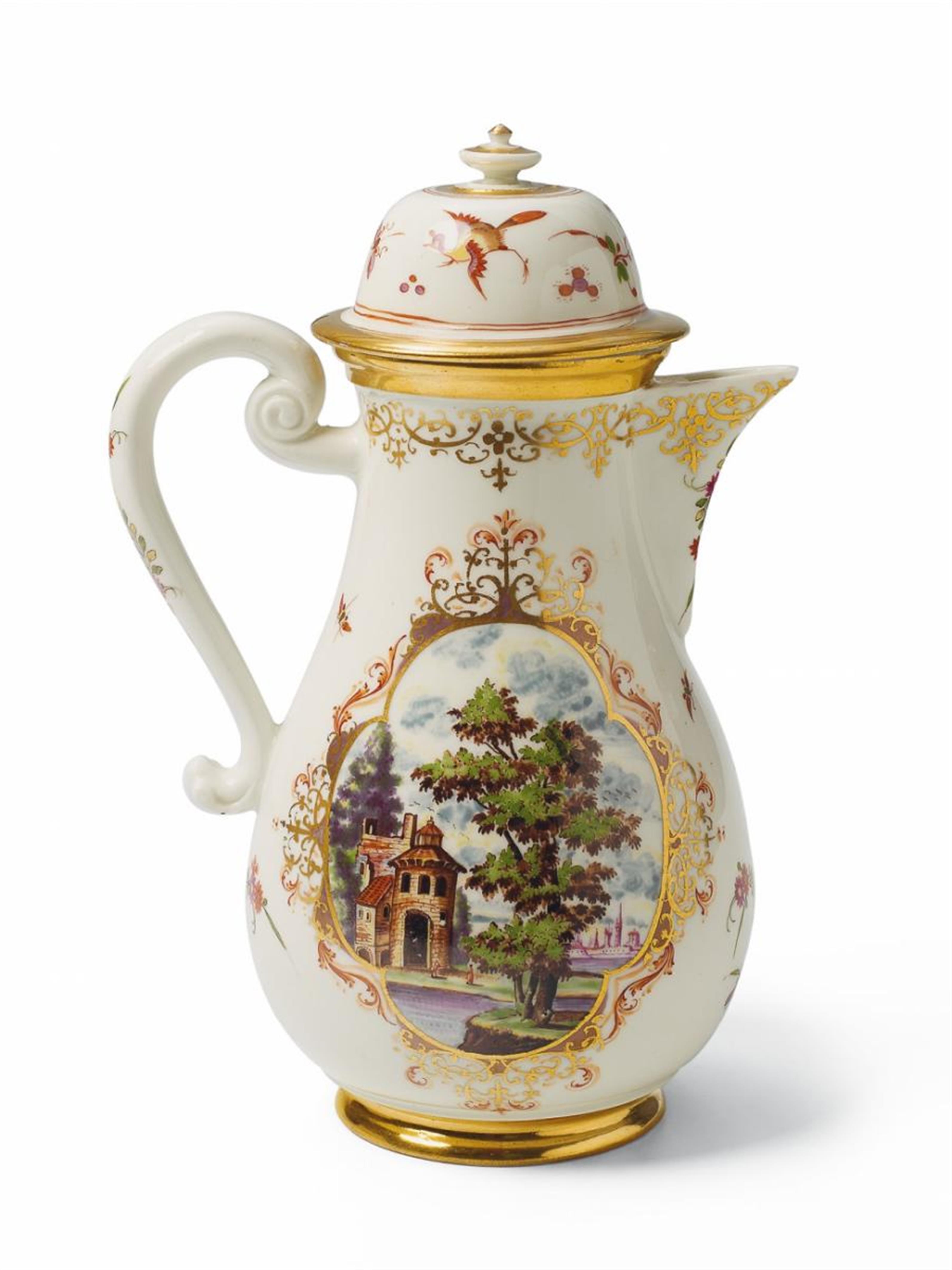 A Meissen coffee pot with delicately painted European landscapes in quatrefoil cartouches. - image-4
