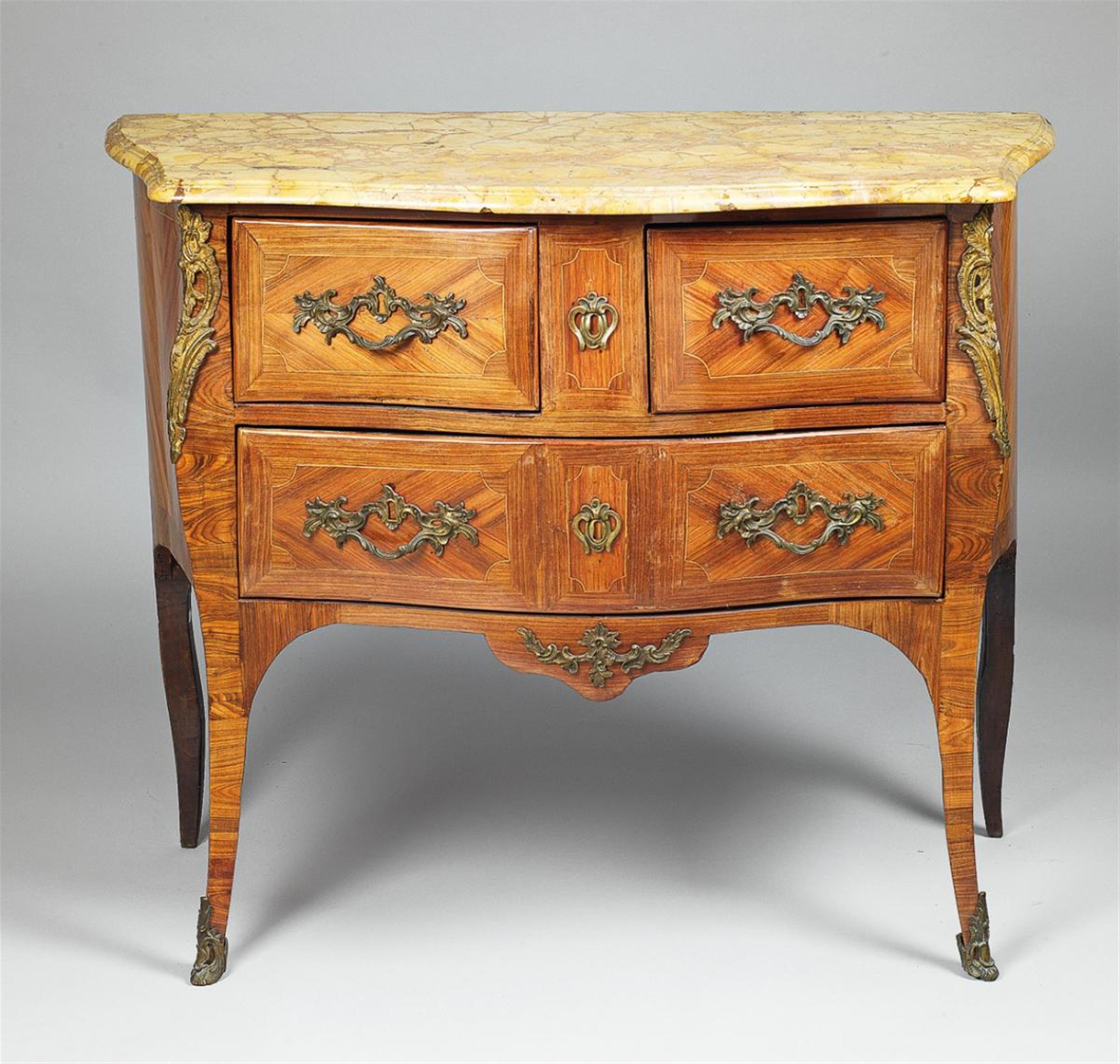 A Louis XV style ormolu-mounted chest of drawers - image-1