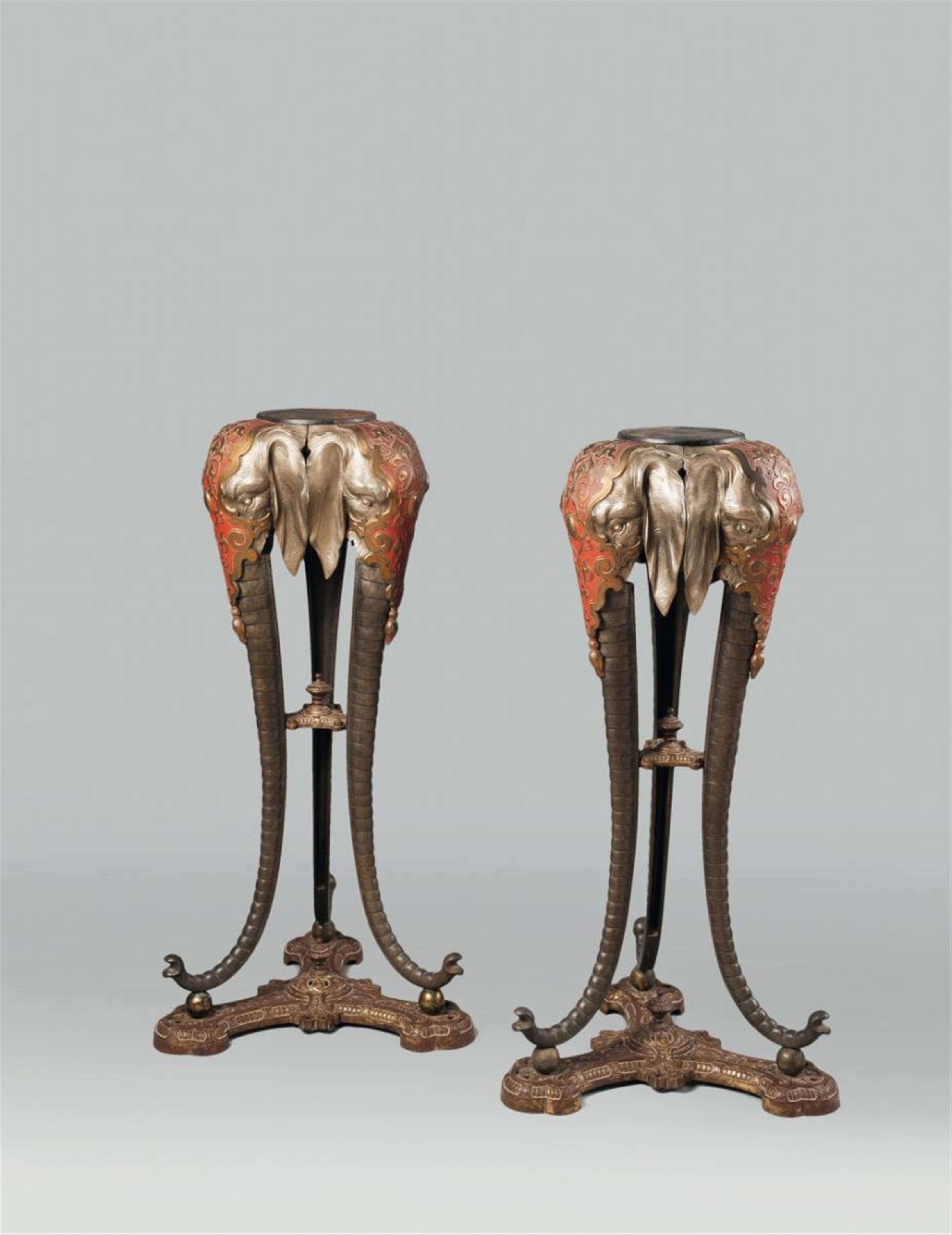 A pair of French cast metal and bronze gueridons formed as elefant heads - image-1