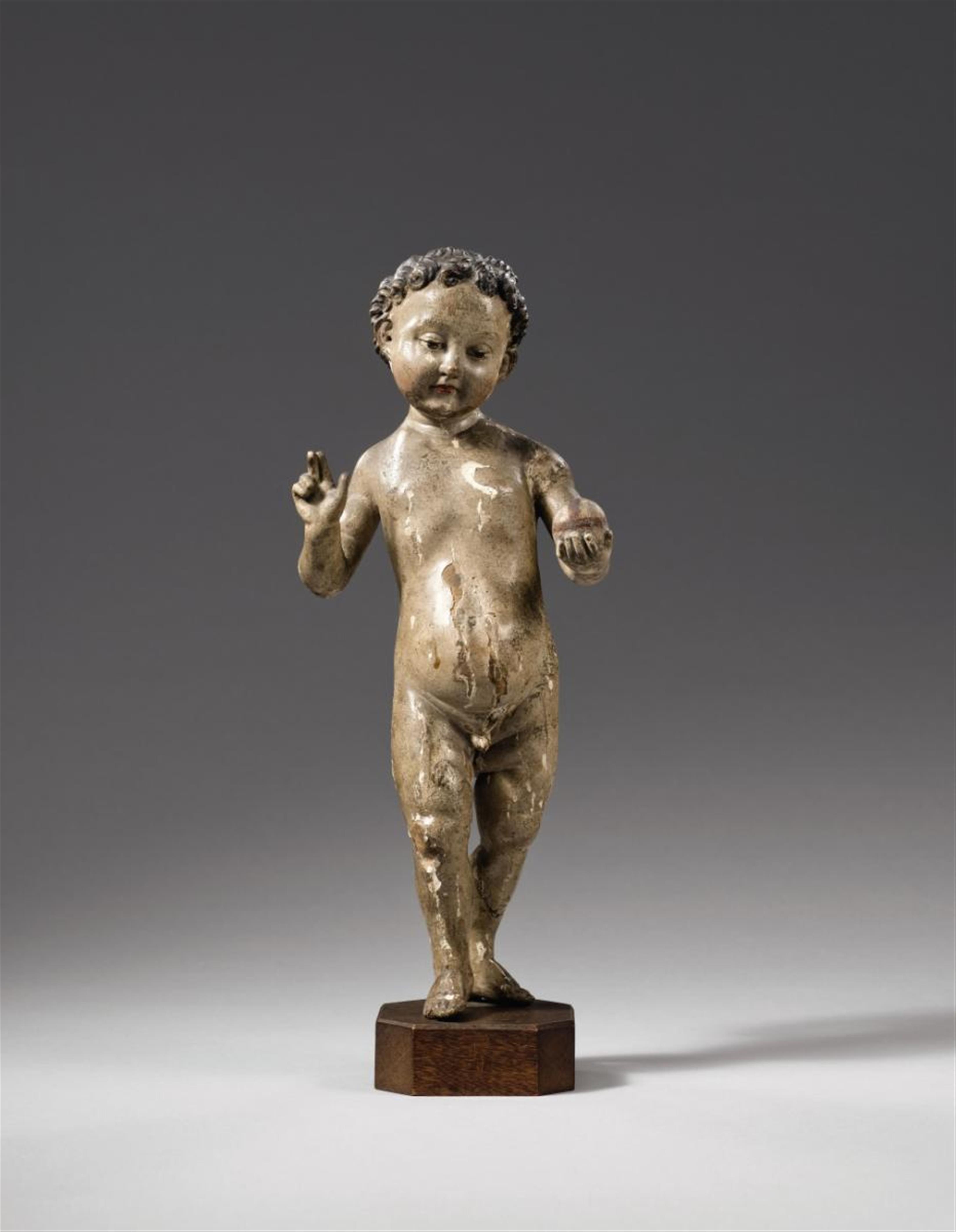 Probably Bavaria or Tyrol early 16th century - A probably Bavarian or Tyrolean figure of the Child blessing, early 16th century - image-1