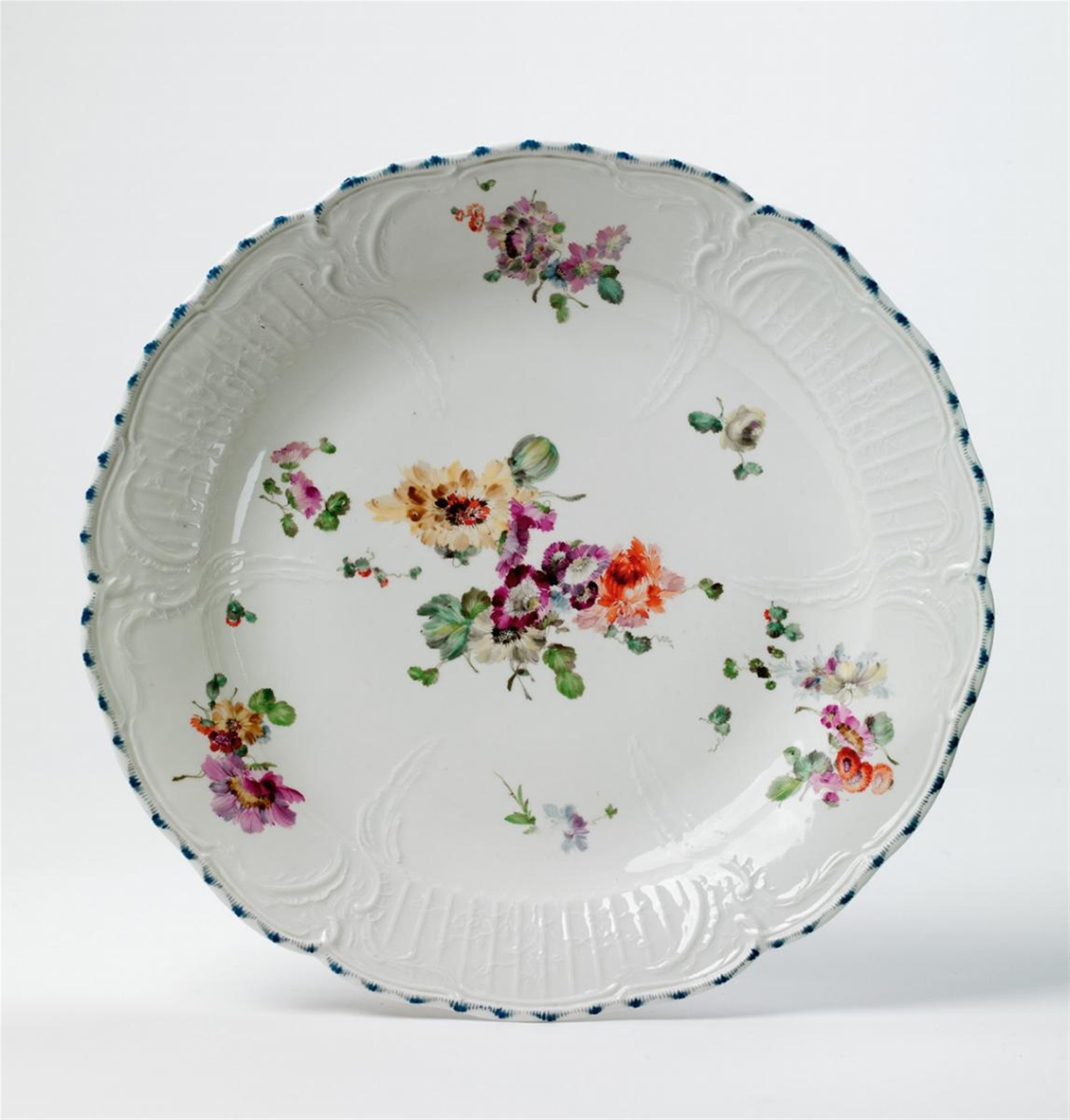 A large KPM porcelain platter made for Diede zu Fürstenstein. - image-1