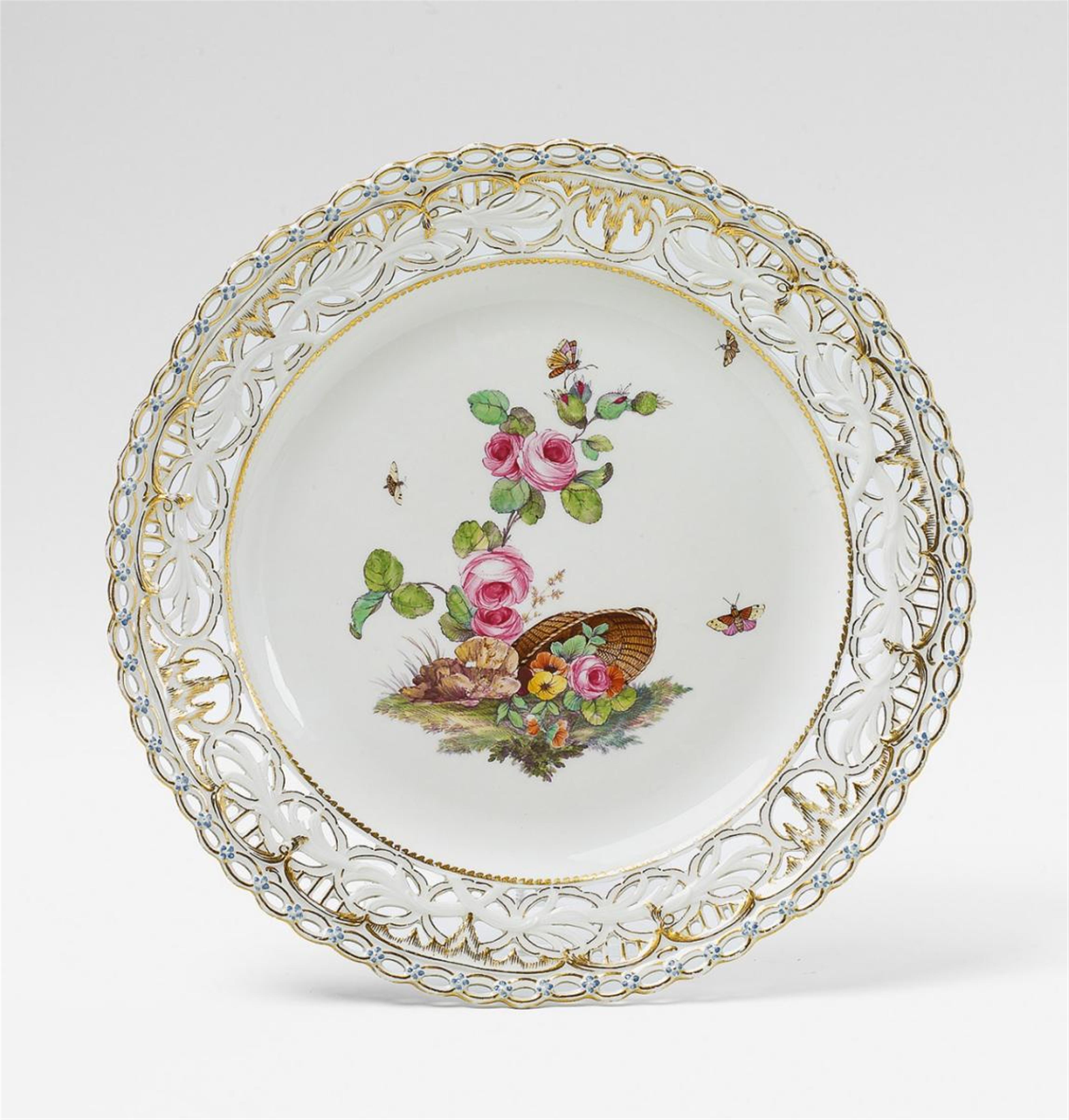 A KPM porcelain dessert plate made for Charlottenburg palace. - image-1