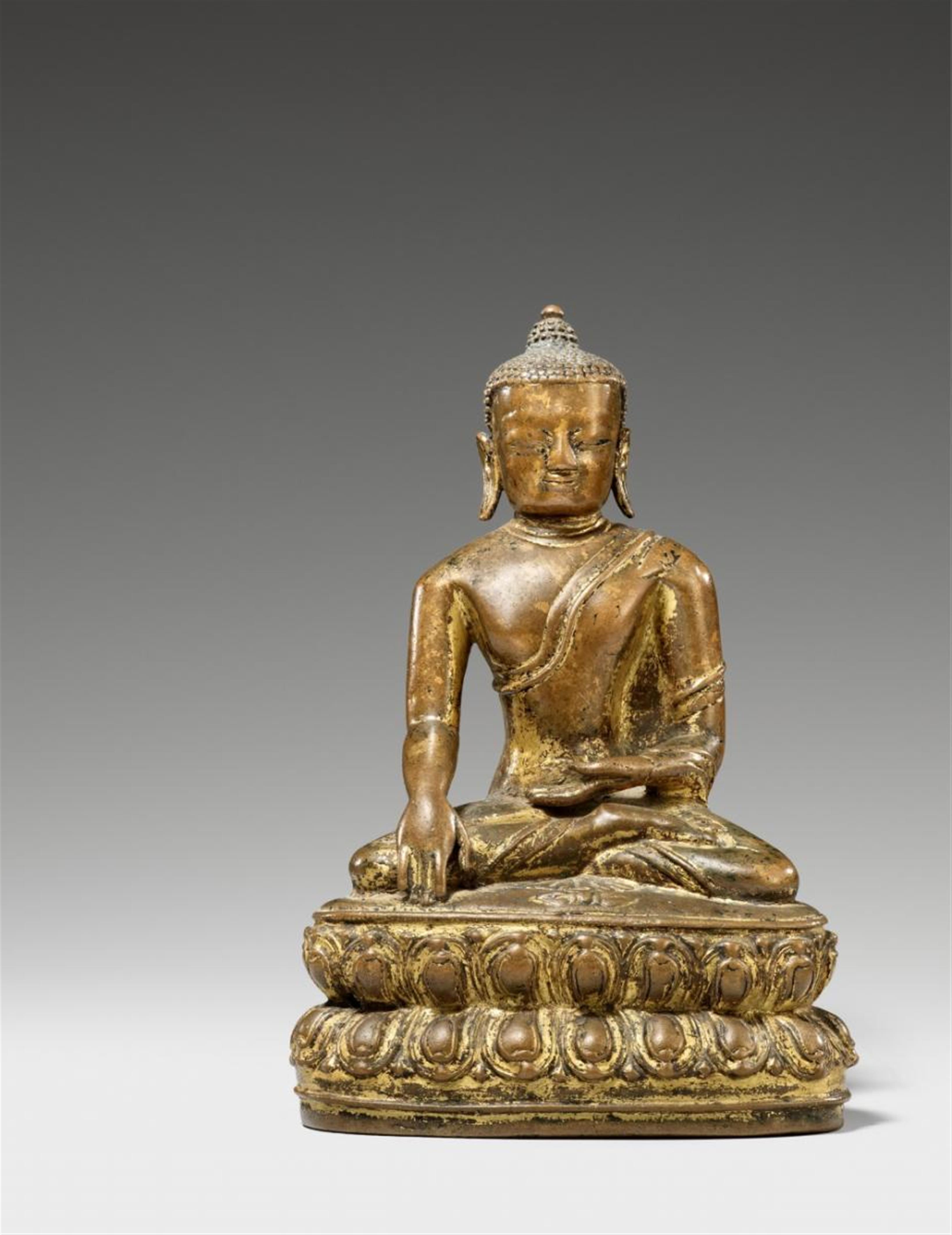A bronze figure of Buddha Akshobhya. Western Tibet. 14th/15th century - image-1