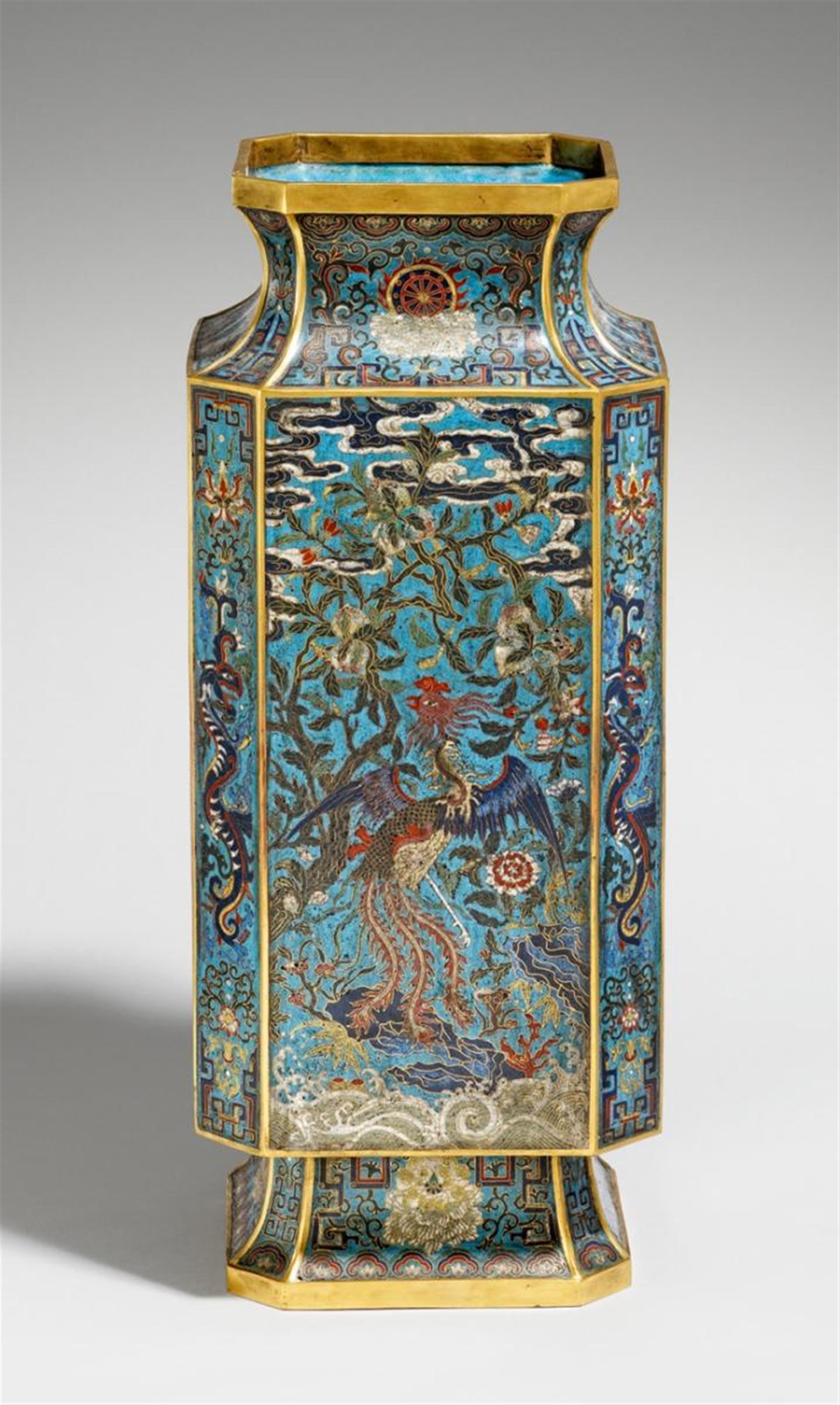 A large cloisonné enamel Vase.Qing-dynasty - image-1