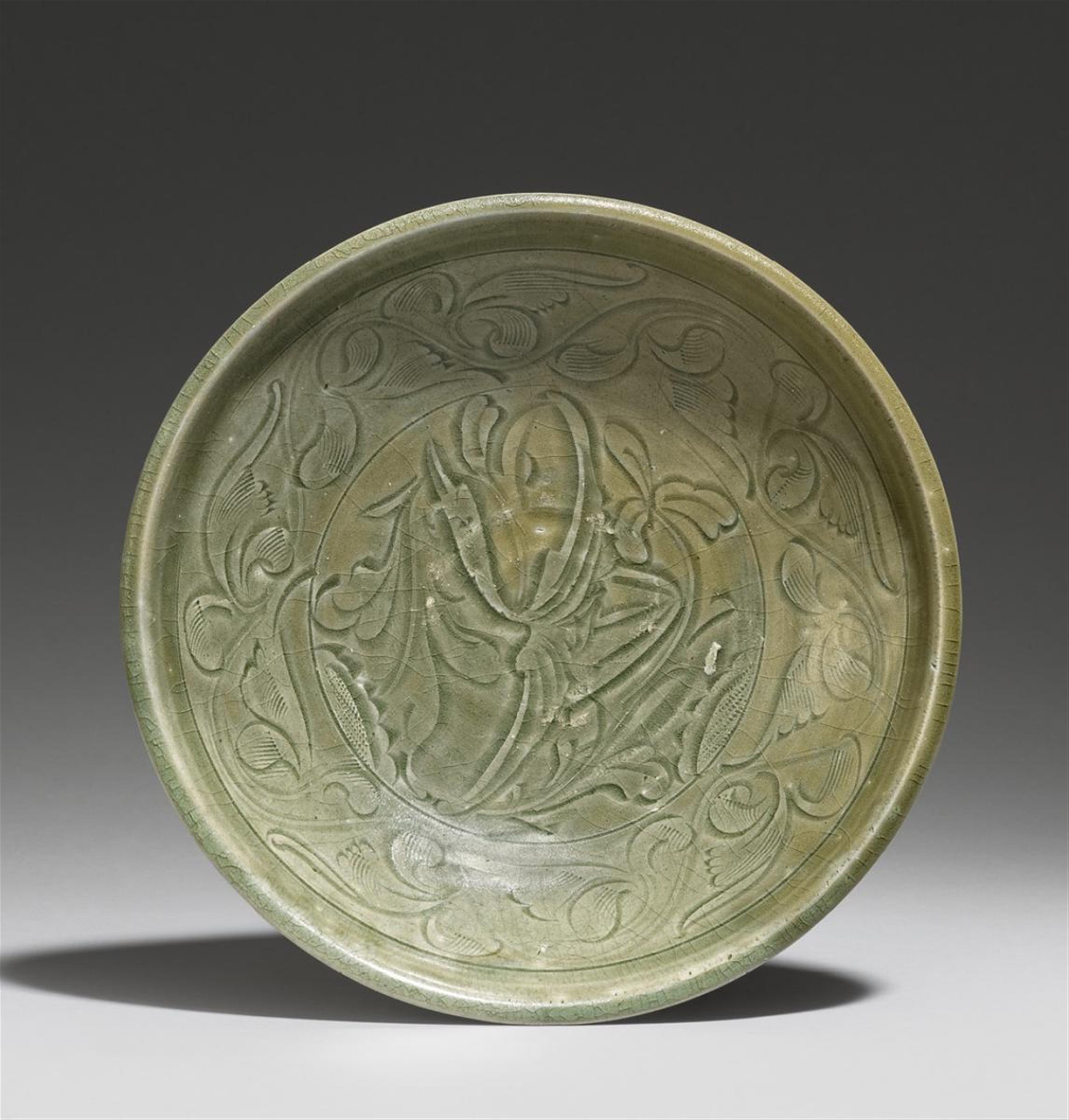A Fujian celadon bowl. Yuan period (1279-1368) - image-1