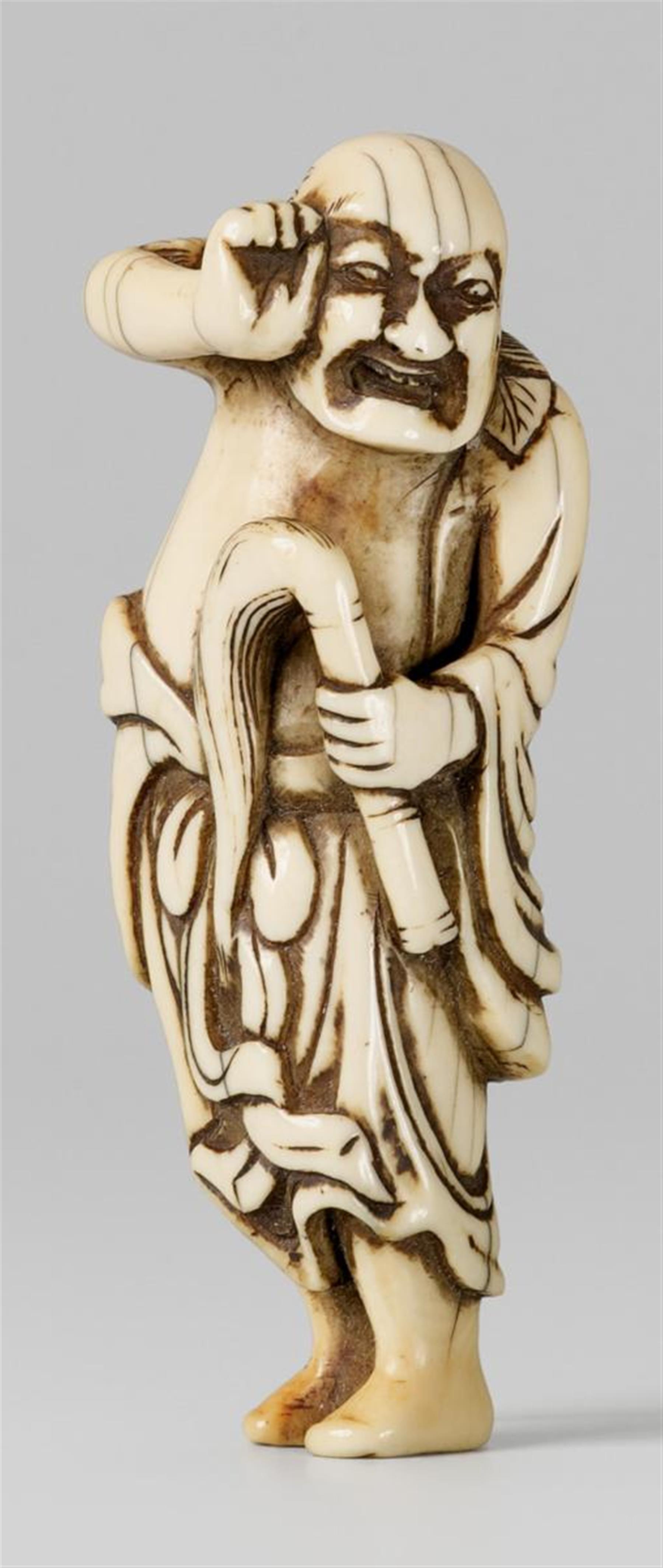 An ivory netsuke of a sennin. 18th century - image-1