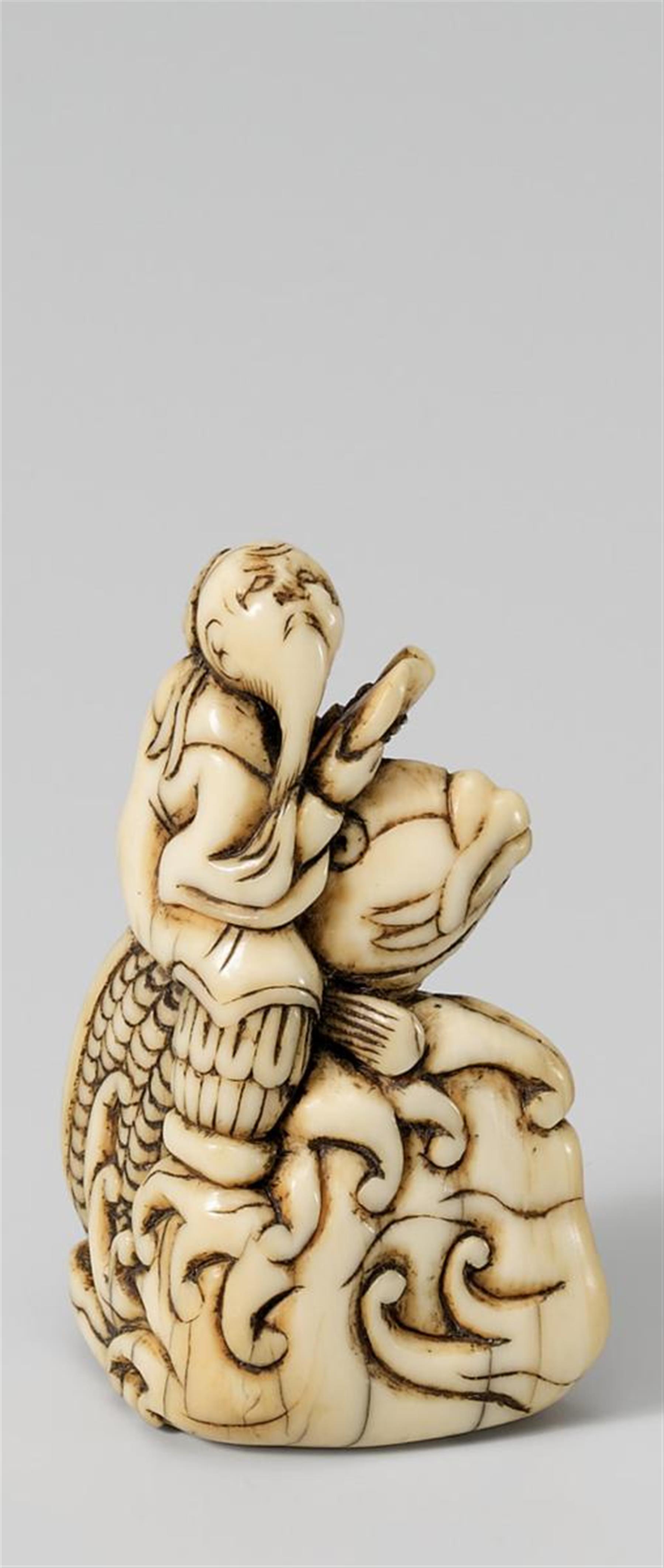 An ivory netsuke of Kinko Sennin. Late 18th century - image-1