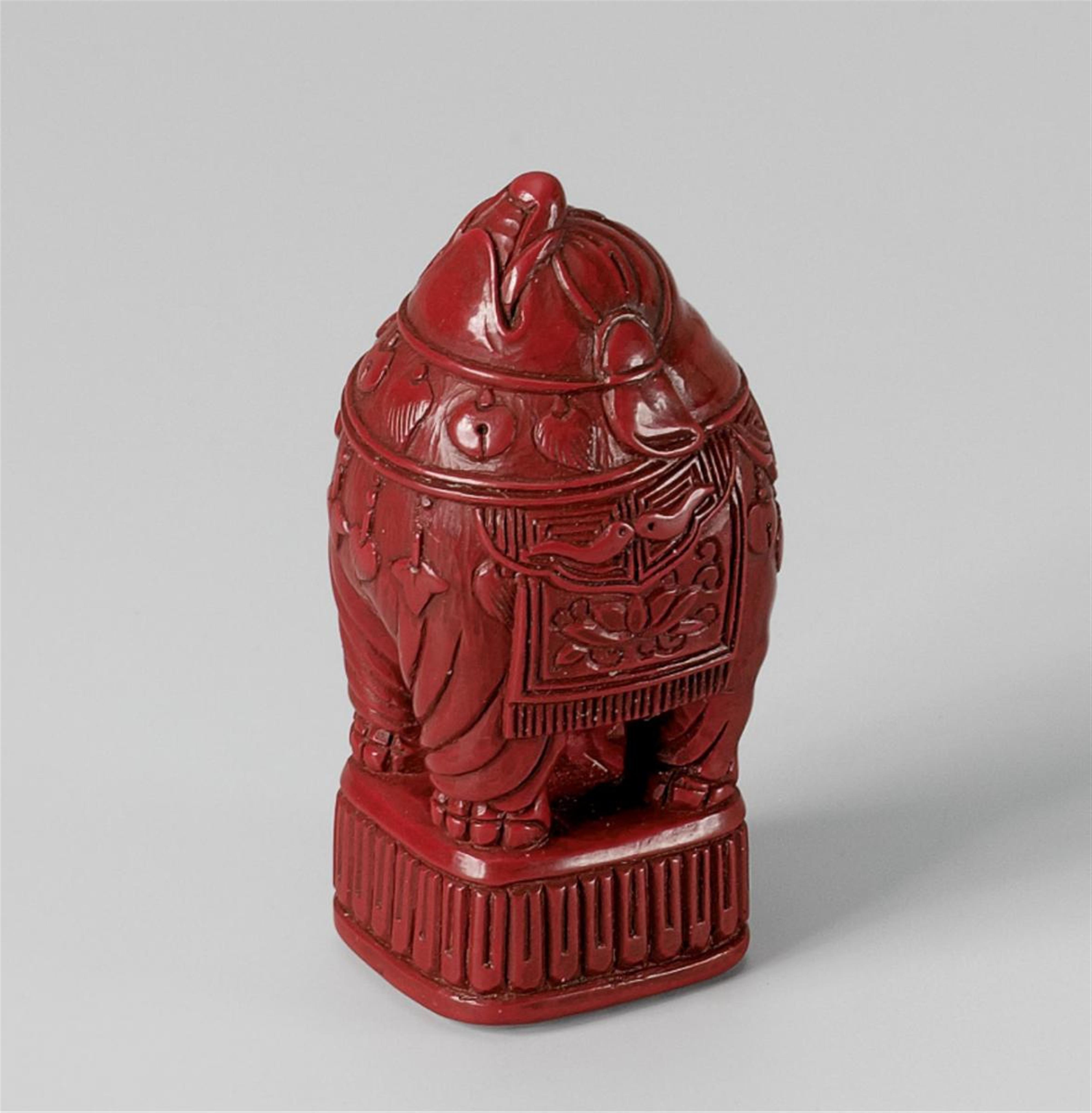 A small red lacquer seal netsuke of an elephant. 19th century - image-1