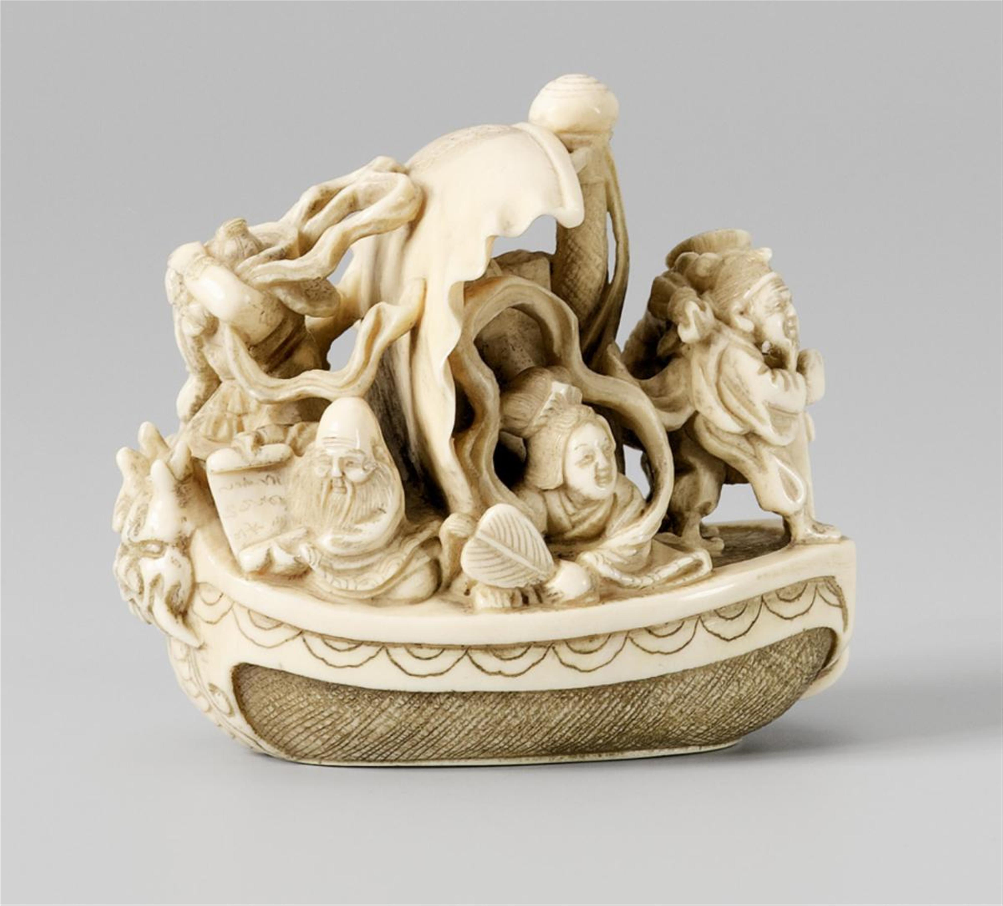 An ivory netsuke of the Seven Gods of Good Luck in a boat, by Ryôkoku. Early 20th century - image-1