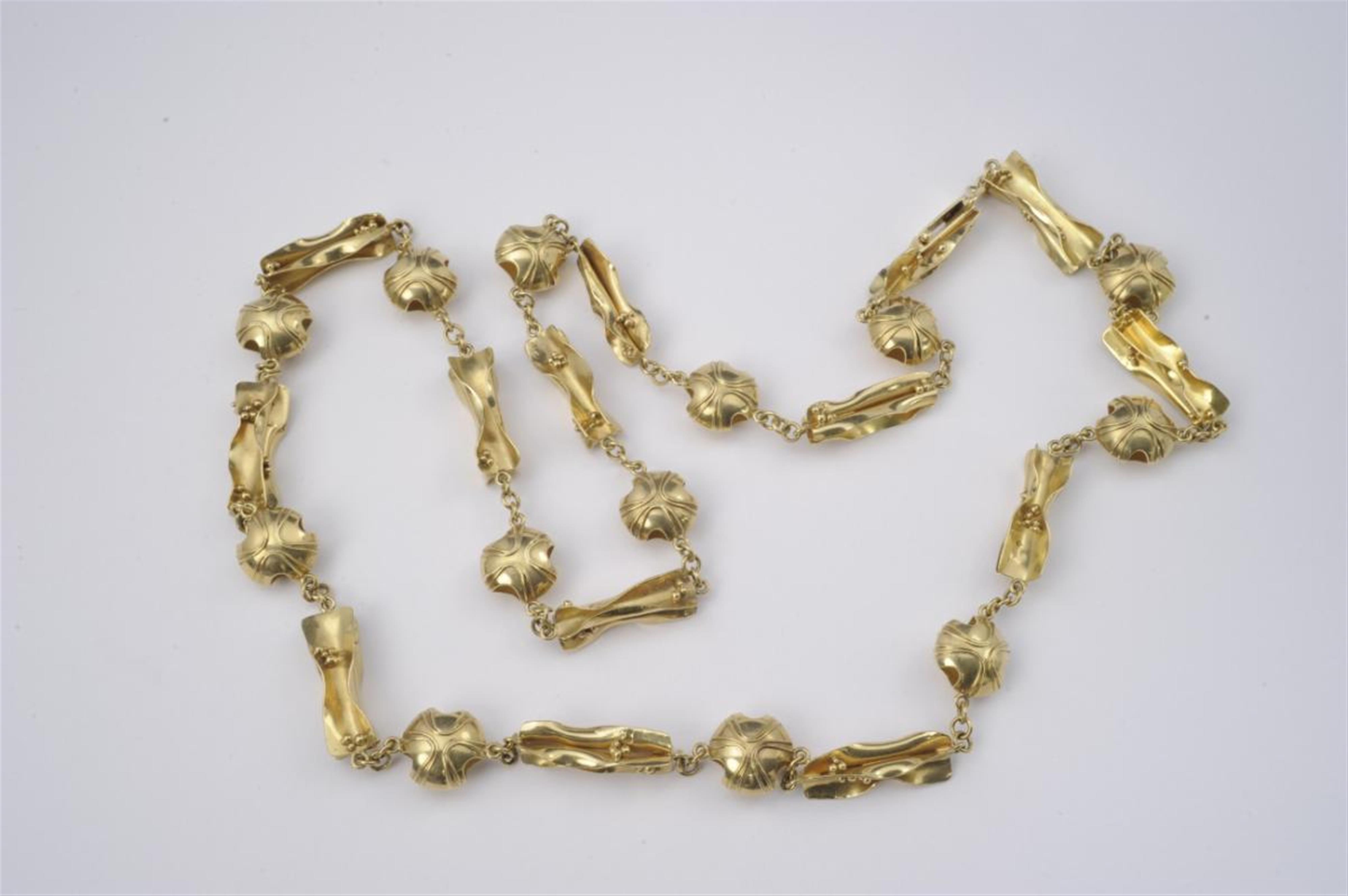 An 18k granulated gold sautoir. - image-1