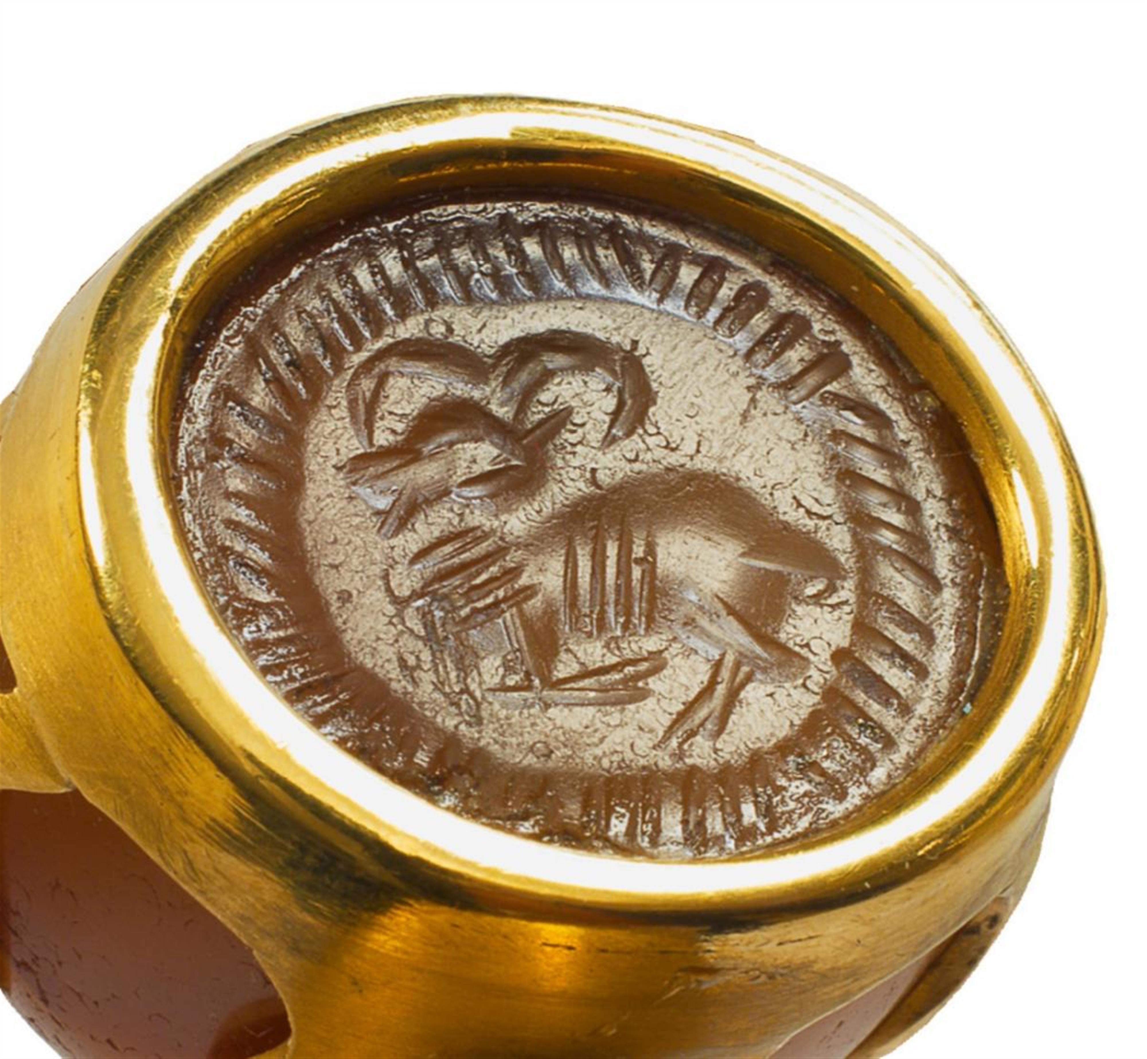 An 18k gold bracelet encorporating an ancient Sassanian chalcedony intaglio seal. - image-2
