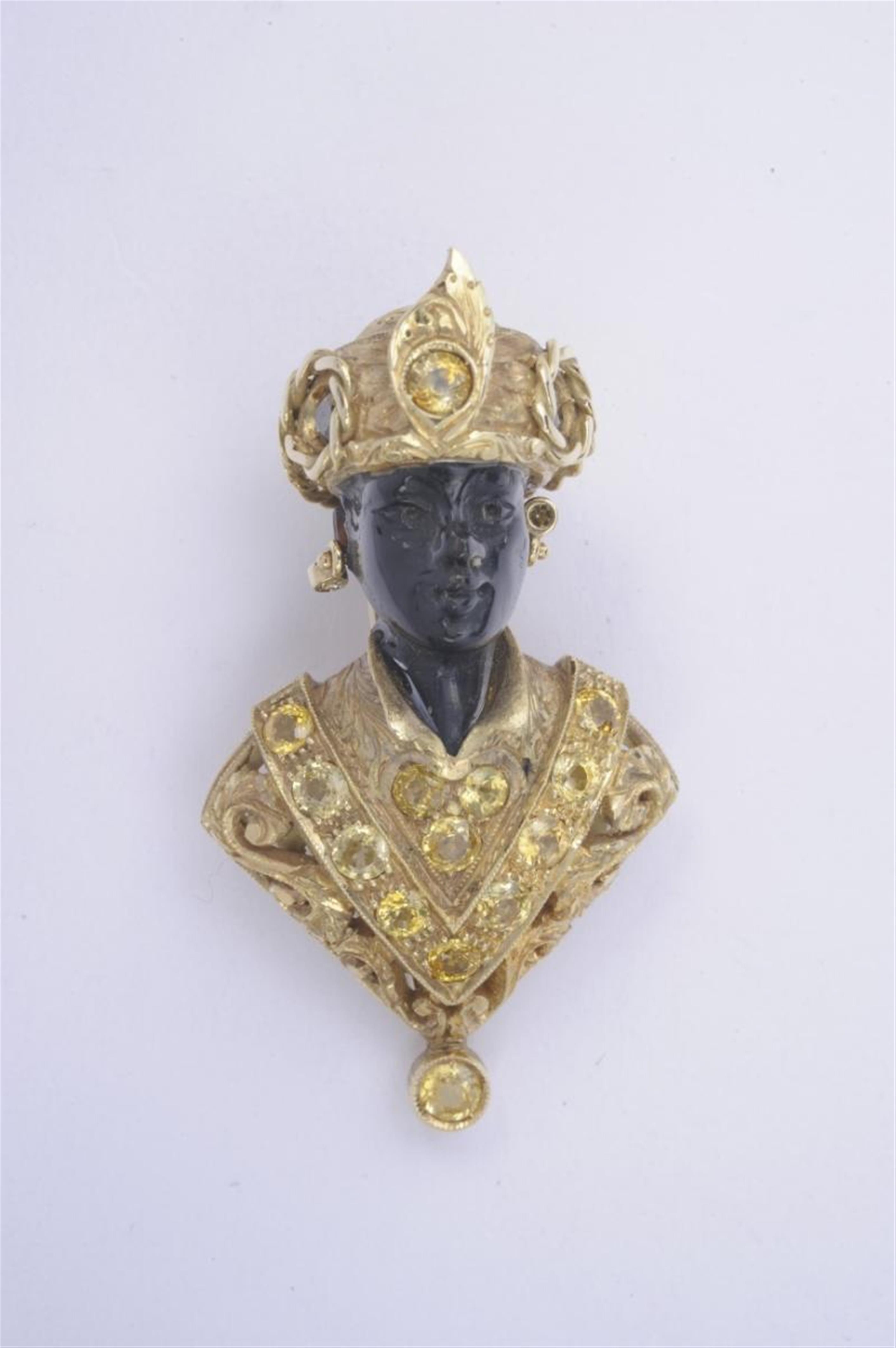 An 18k gold and sapphire Venetian "moretto" clip brooch. - image-1
