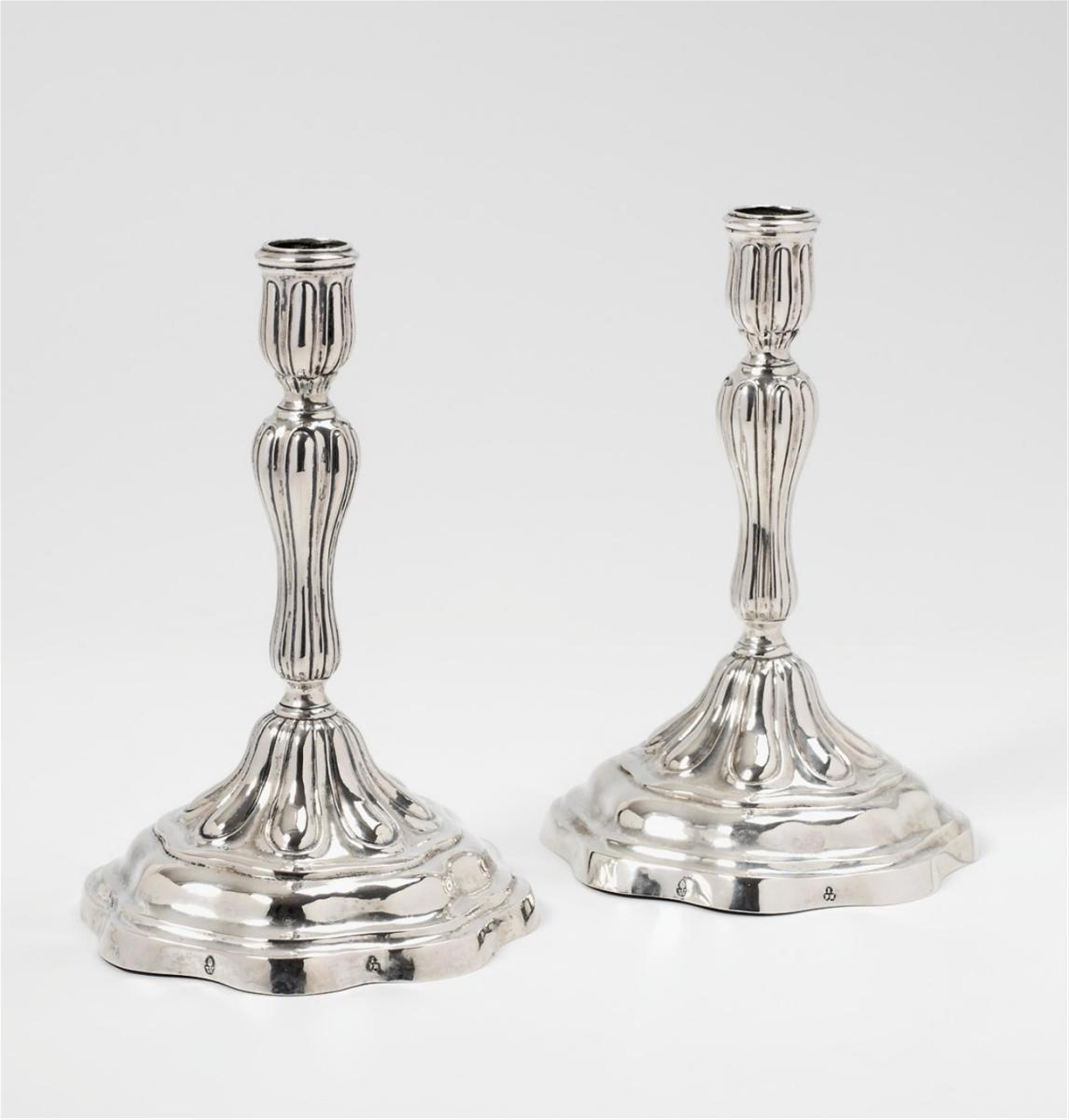 A pair of Augsburg silver candlesticks. Marks of Johann Philipp Heckenauer, 1773 - 75. - image-2