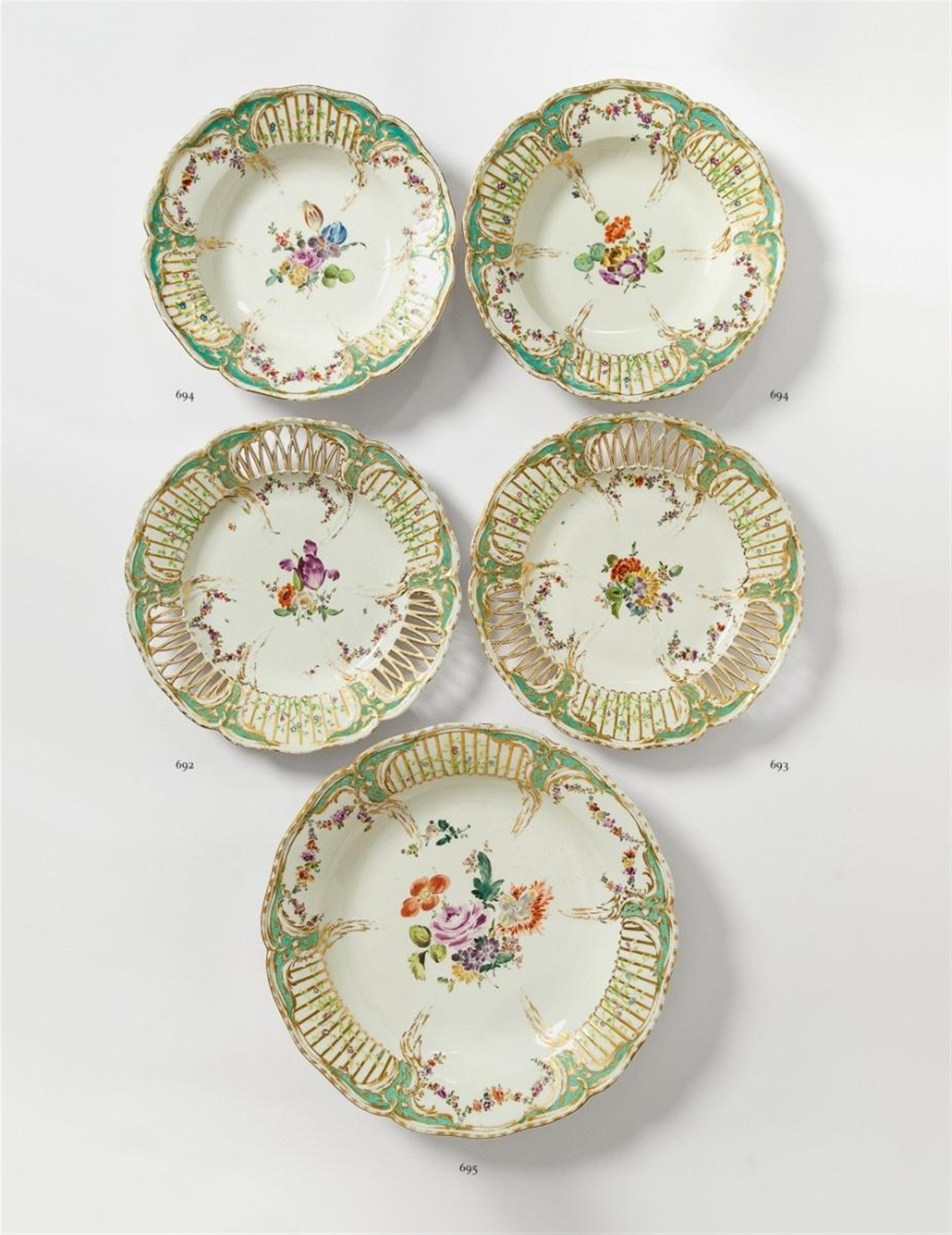 A Berlin KPM dessert plate from the 2nd Potsdam service with bouquet decor. - image-2