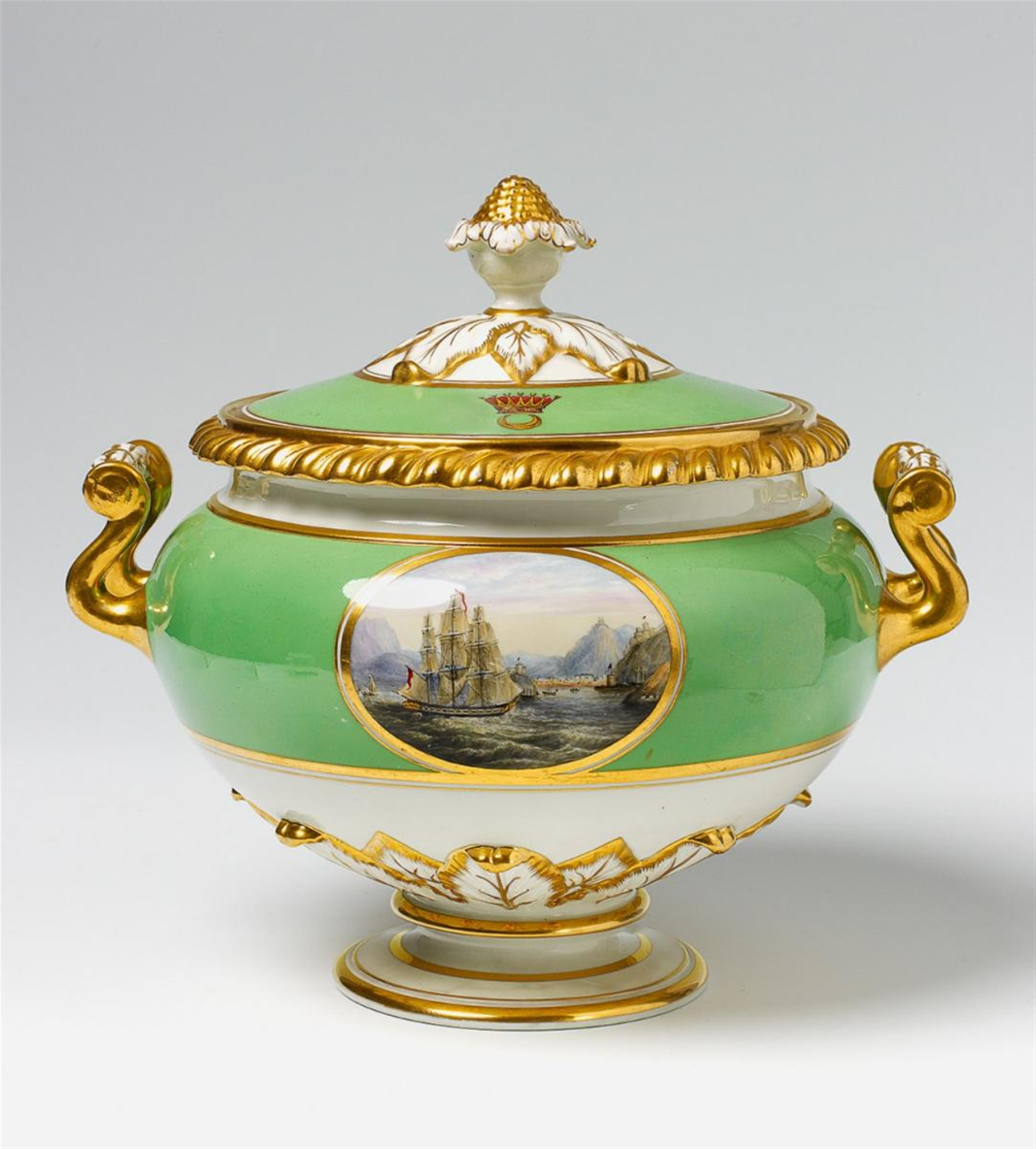 A Royal Worcester soup tureen made for the Sultan of Oman. - image-1