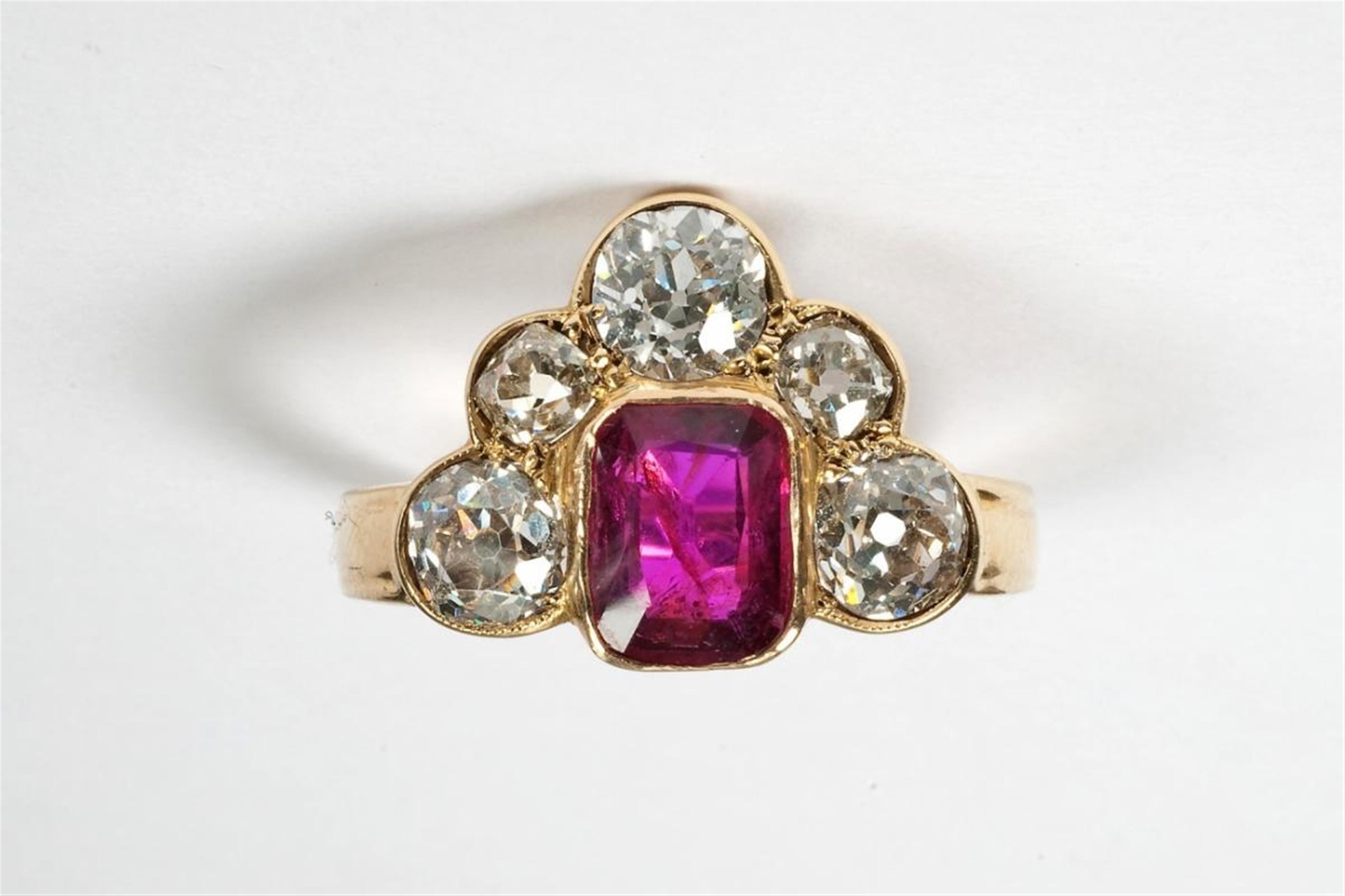 A Belle Epoque 14k yellow gold and ruby ring. - image-1