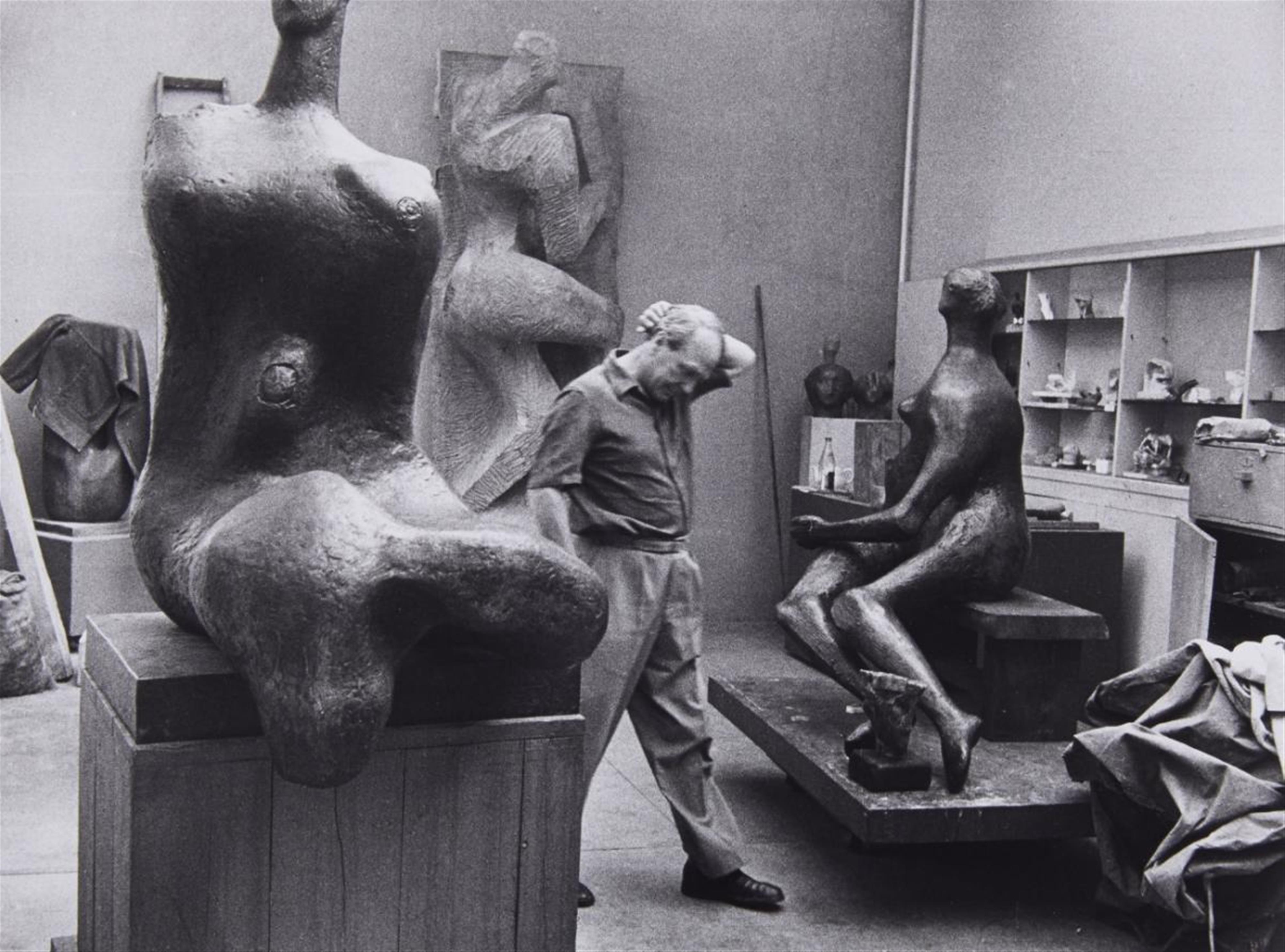 Gisèle Freund - Henry Moore - image-1