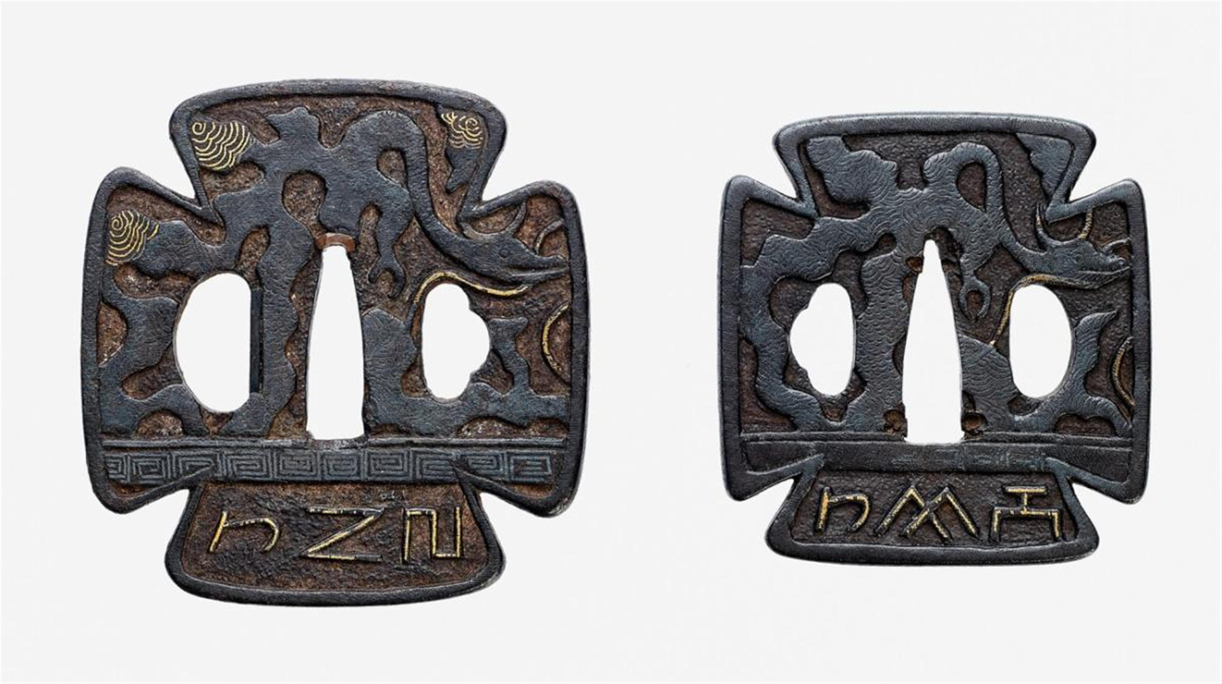 Two nanban iron daishô tsuba. 17th century - image-1
