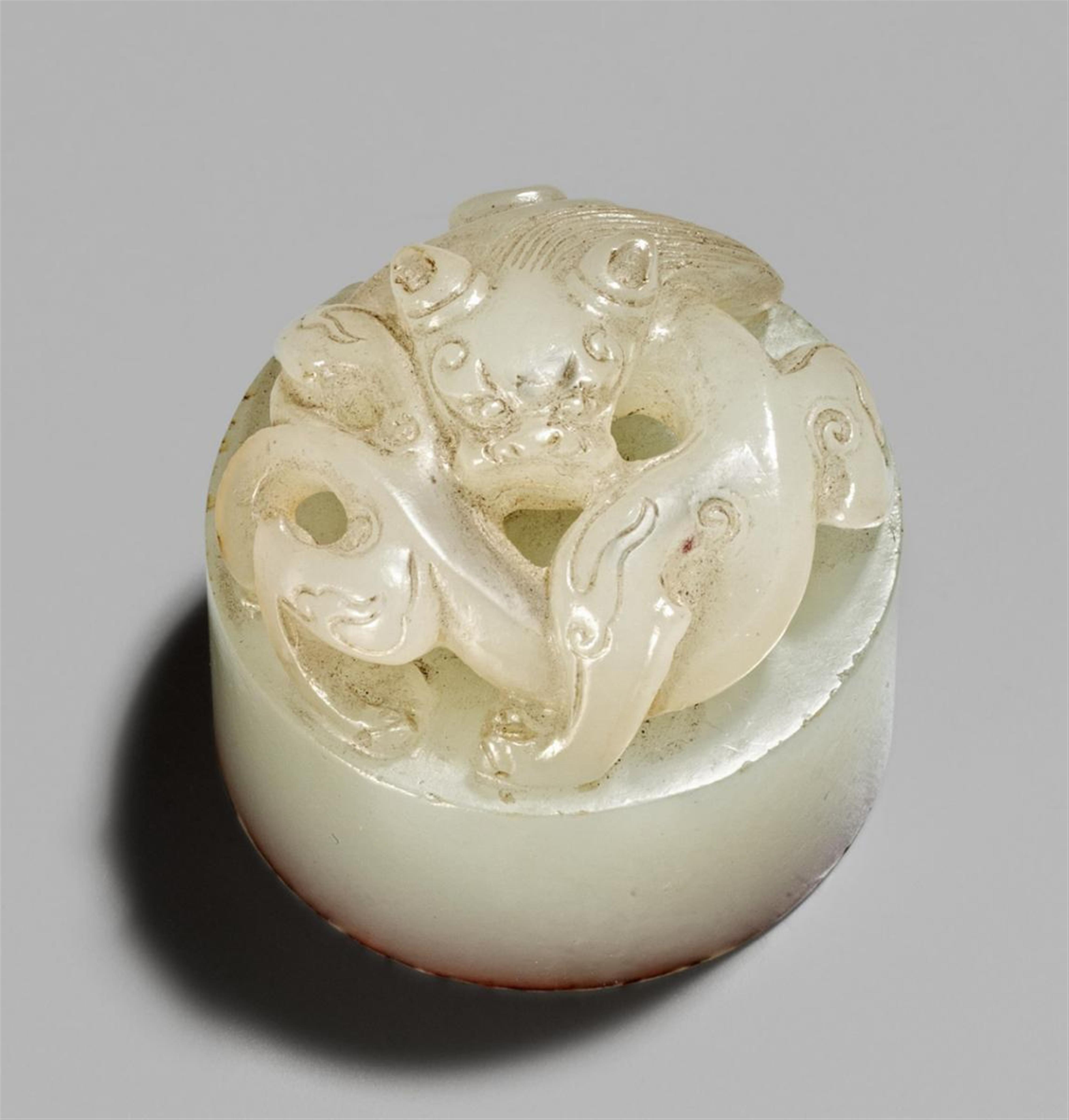 Two jade carvings - image-1
