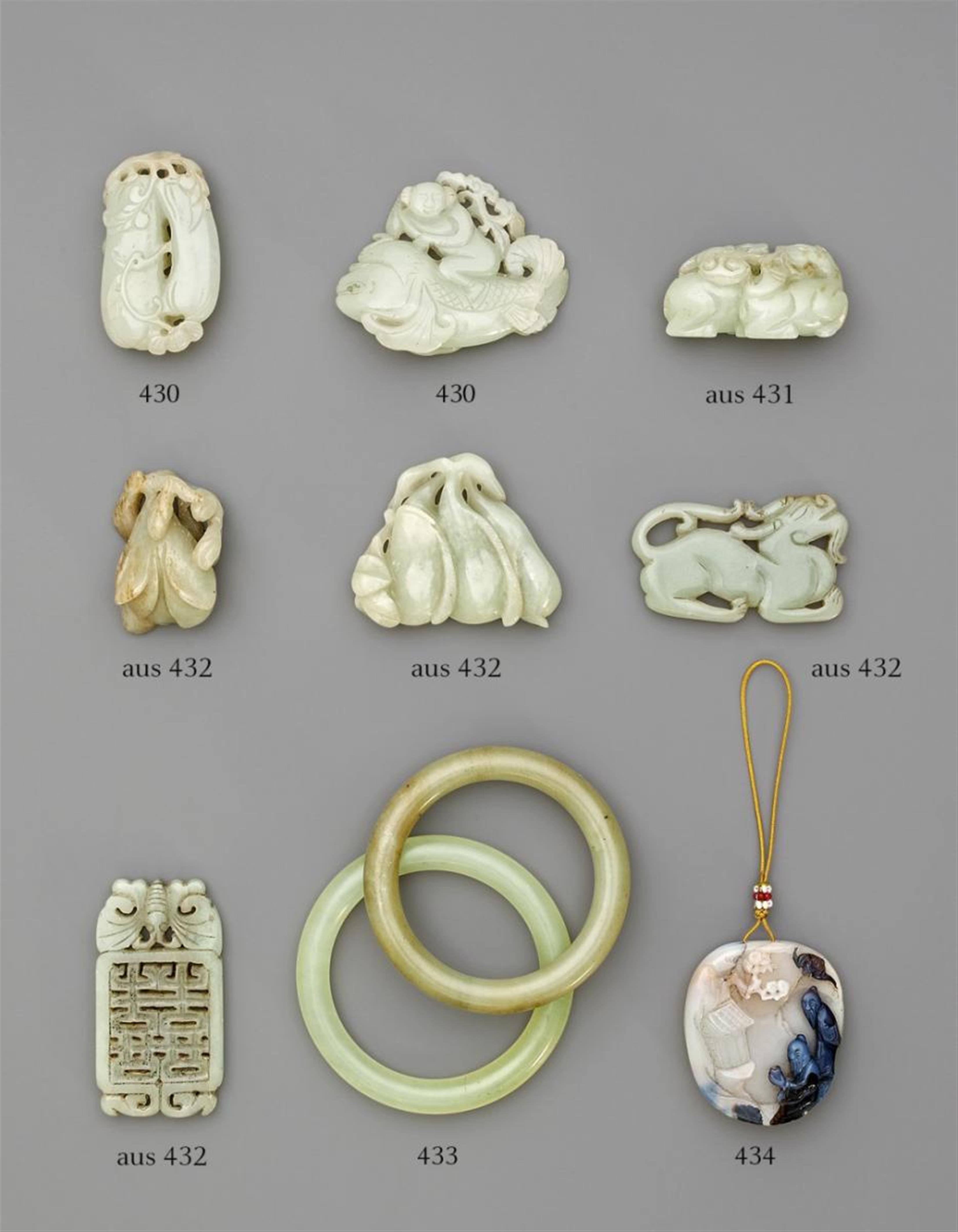 Two jade carvings - image-1