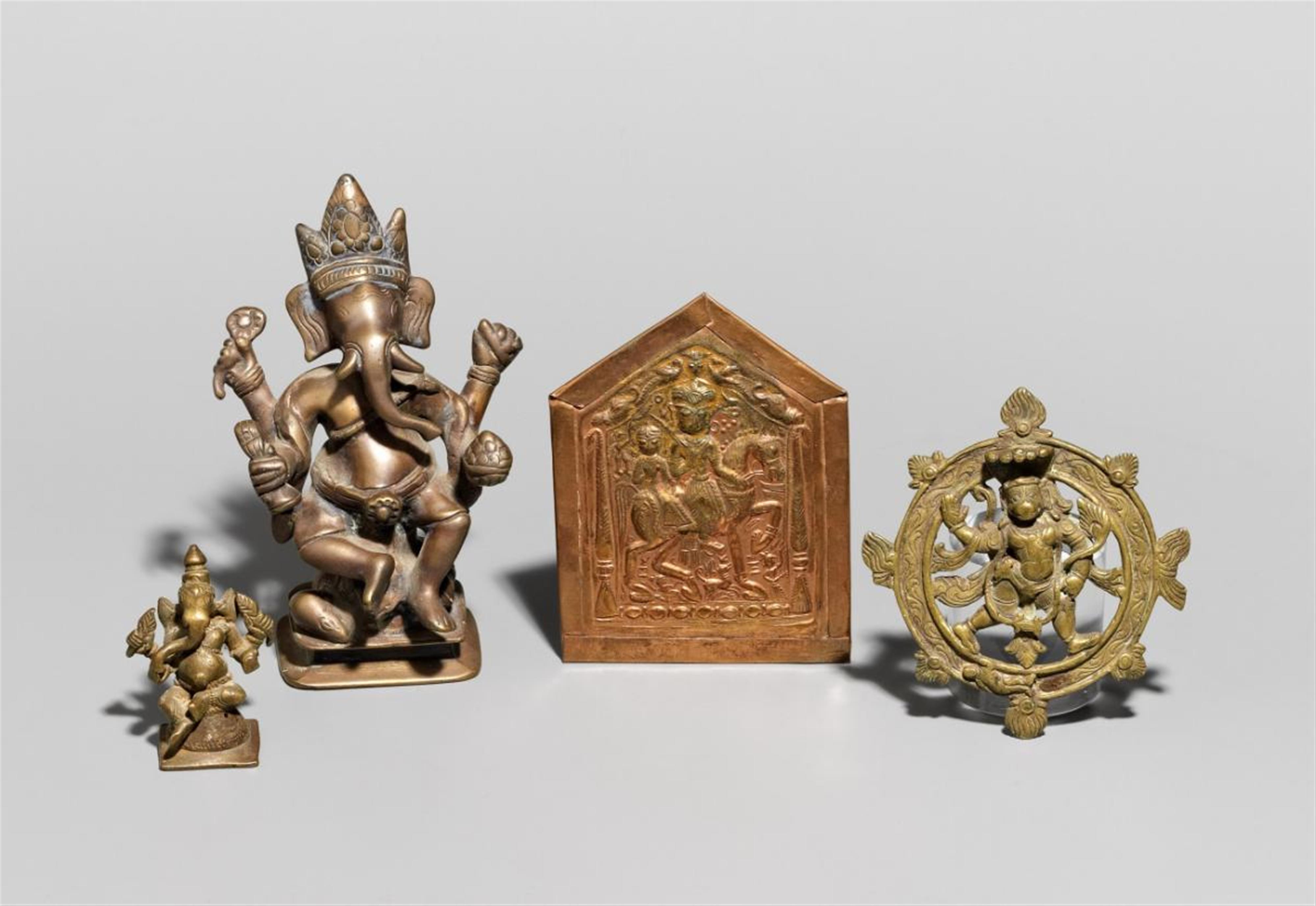 A group of four bronze and copper pieces. 19th century - image-1