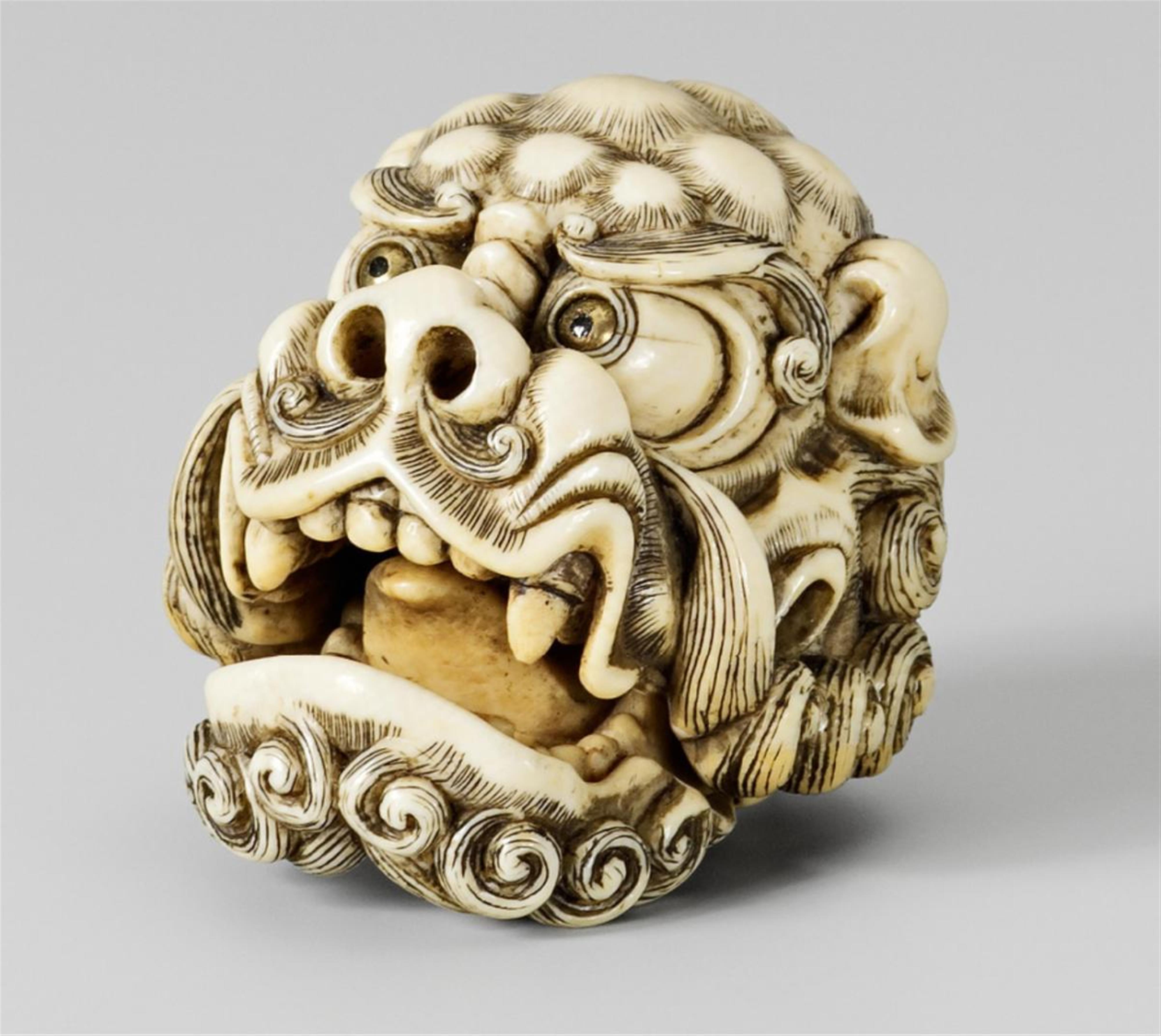 A Kyoto school ivory netsuke of a shishimai mask. Late 18th/early 19th century - image-1