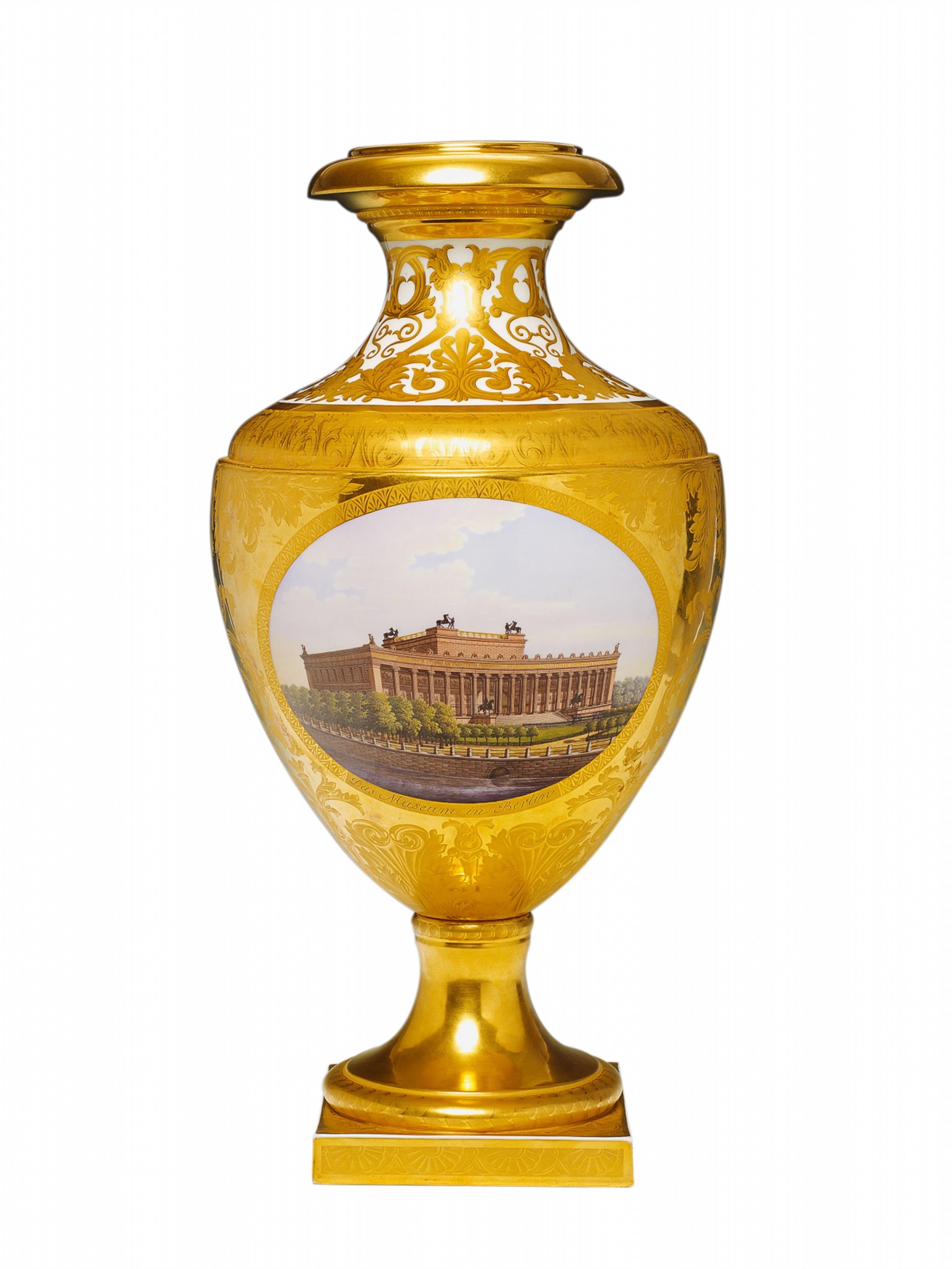 Münchner Vase mit Berliner Ansichten - image-1
