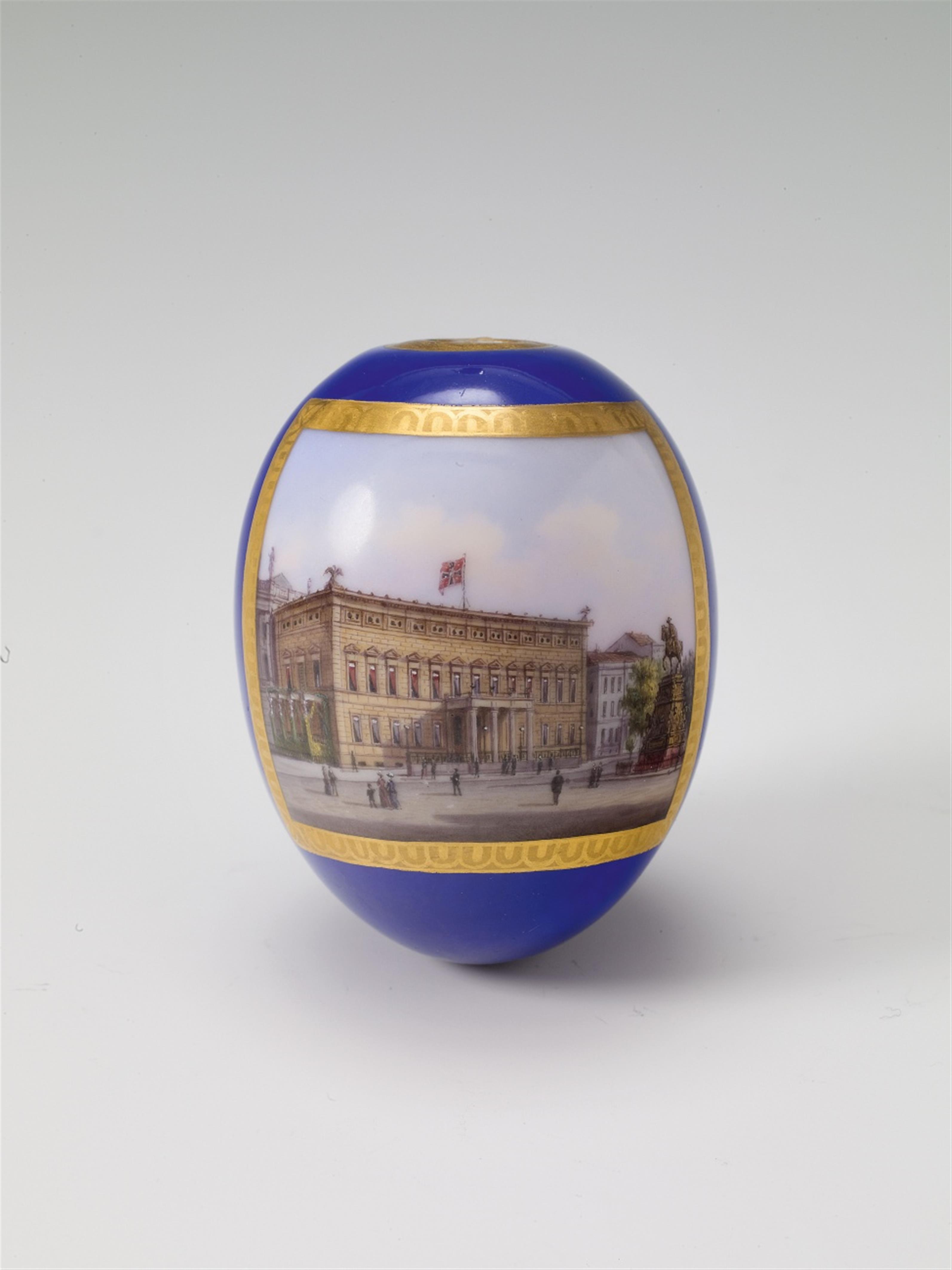 A Berlin KPM porcelain egg form flask with a depiction of the Imperial palace. - image-1
