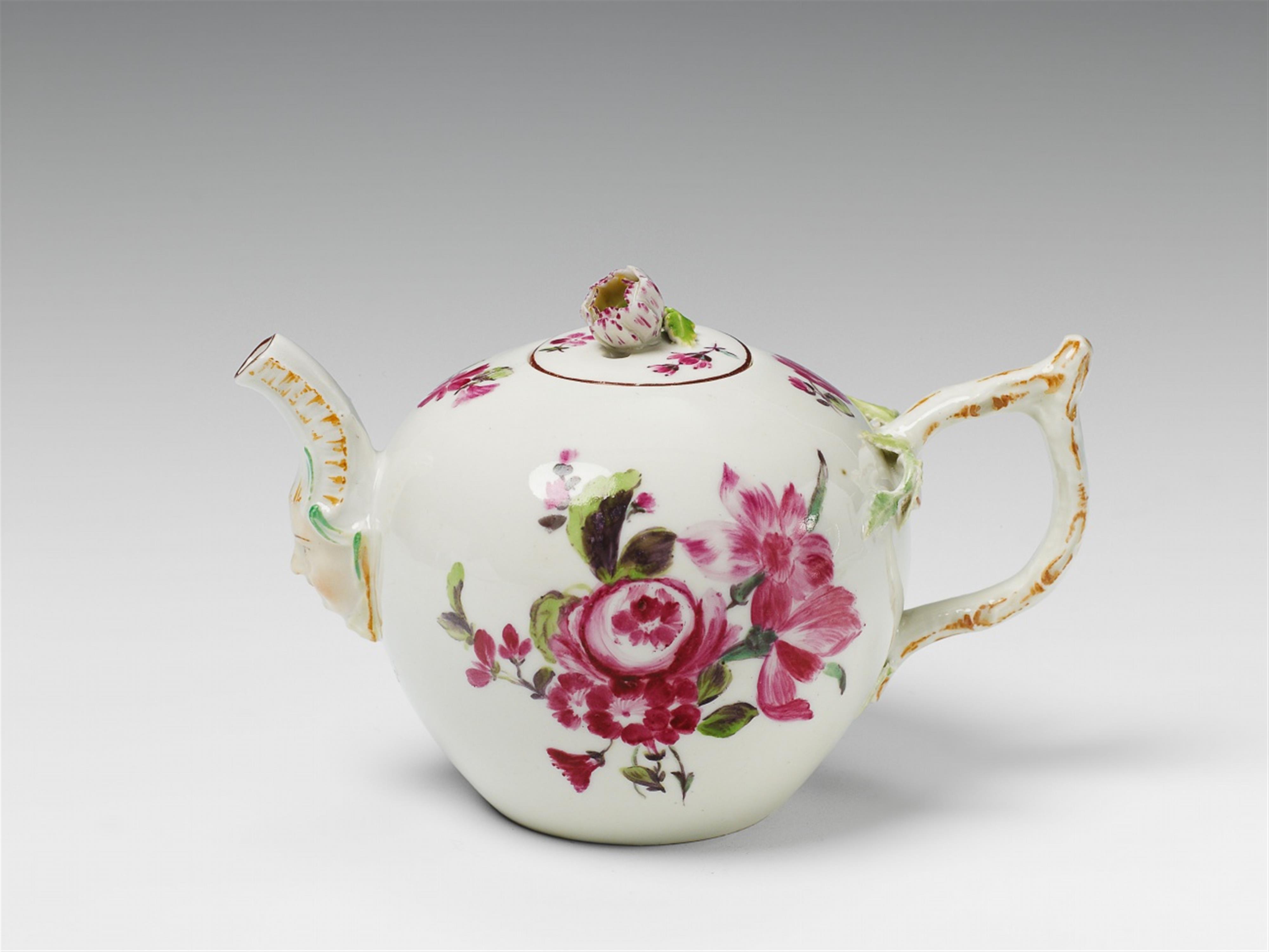 A small Berlin KPM porcelain teapot after a Gotzkowsky model. - image-1
