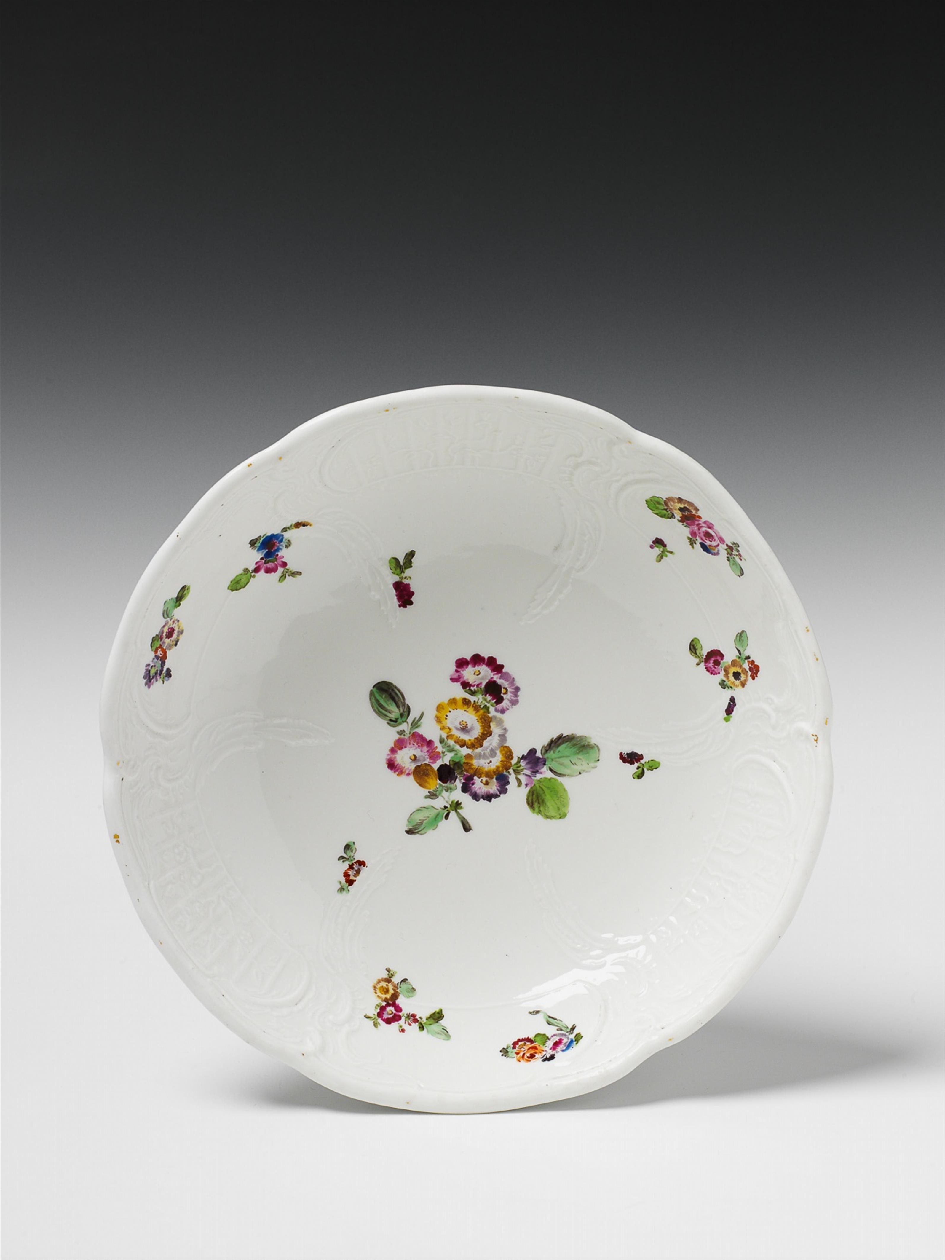 A Berlin KPM porcelain dish made for General de la Motte Fouqué. - image-1