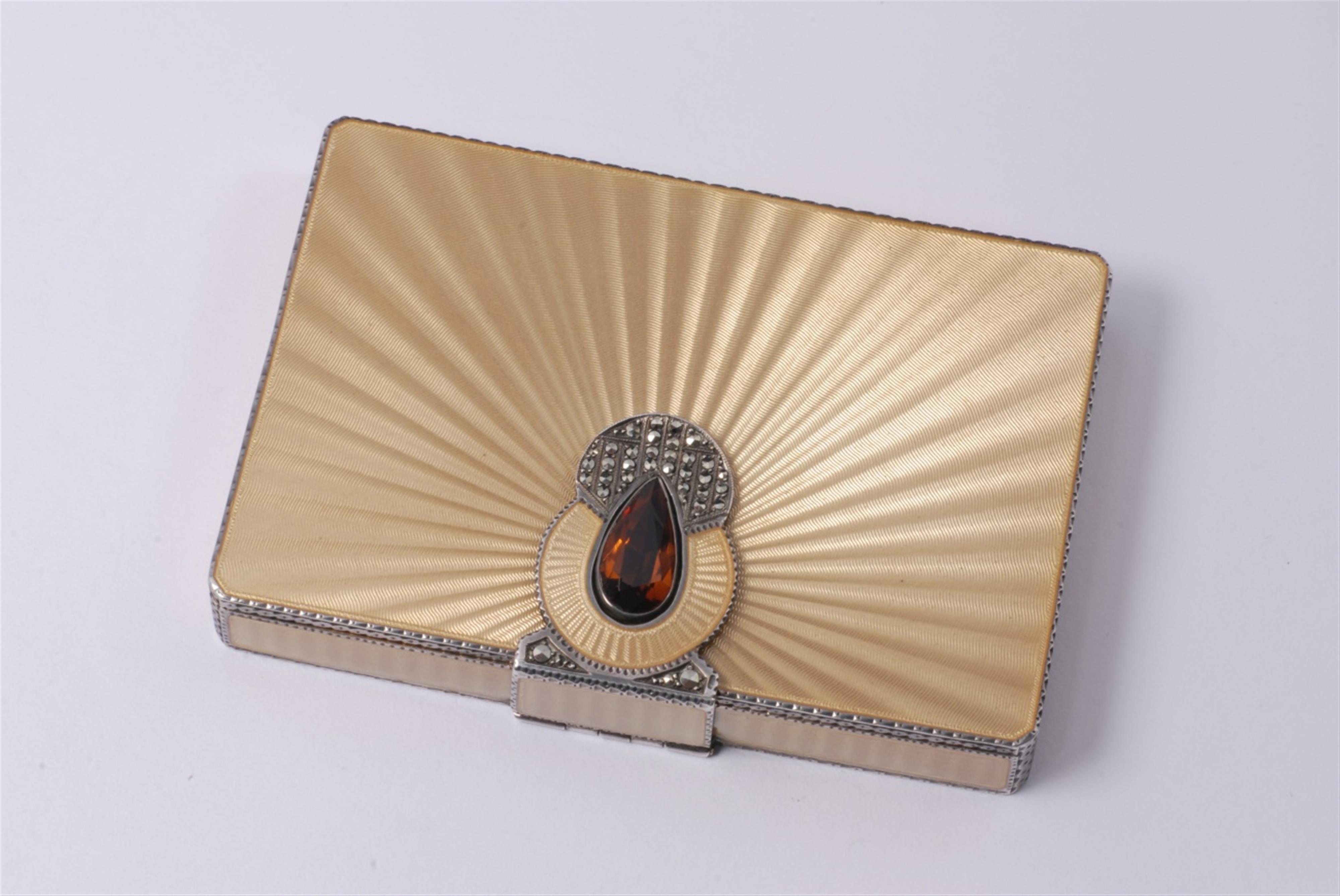 A silver interior gilt art déco visiting card case. - image-1