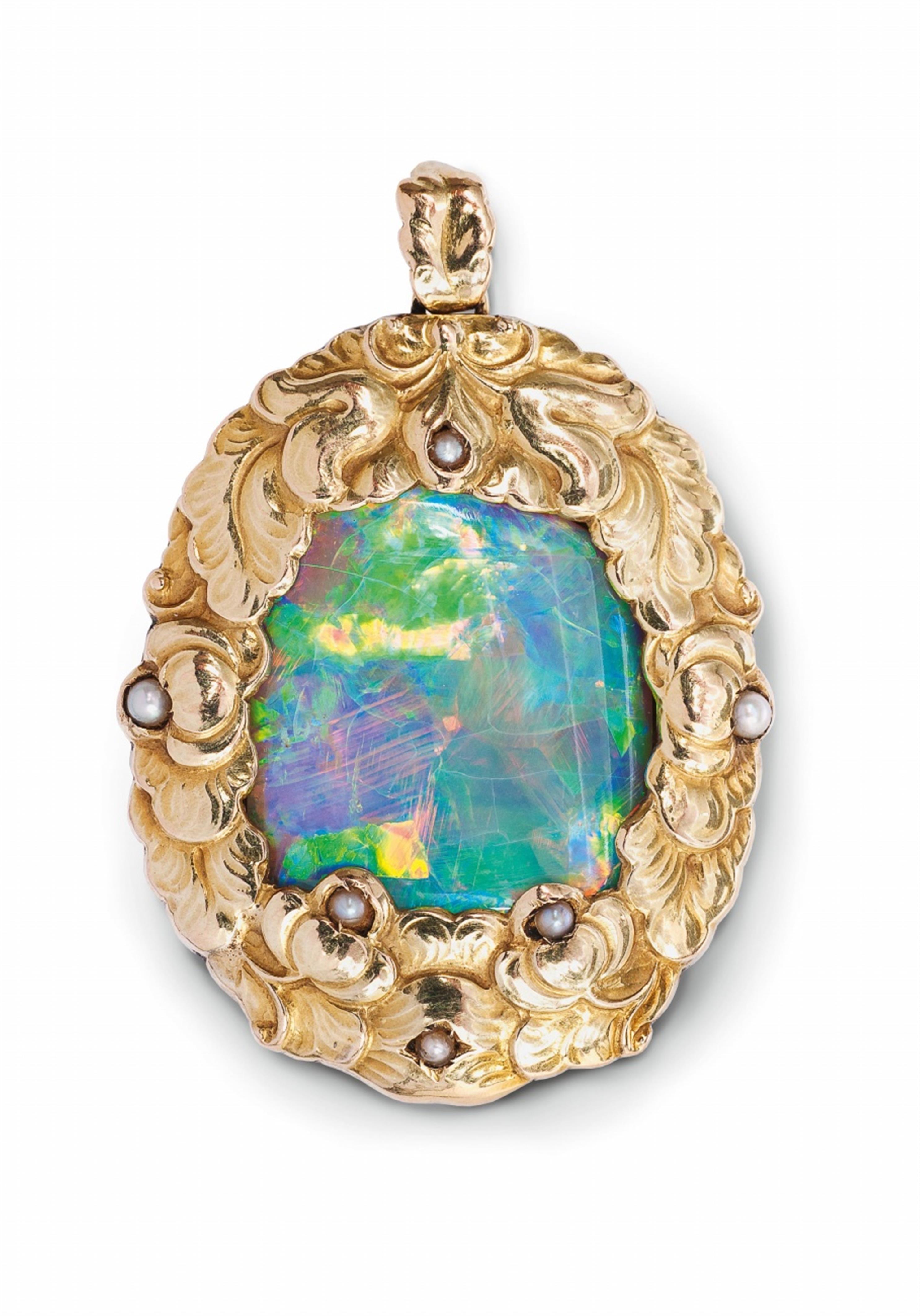 Art Nouveau-Anhänger mit Opal - image-1