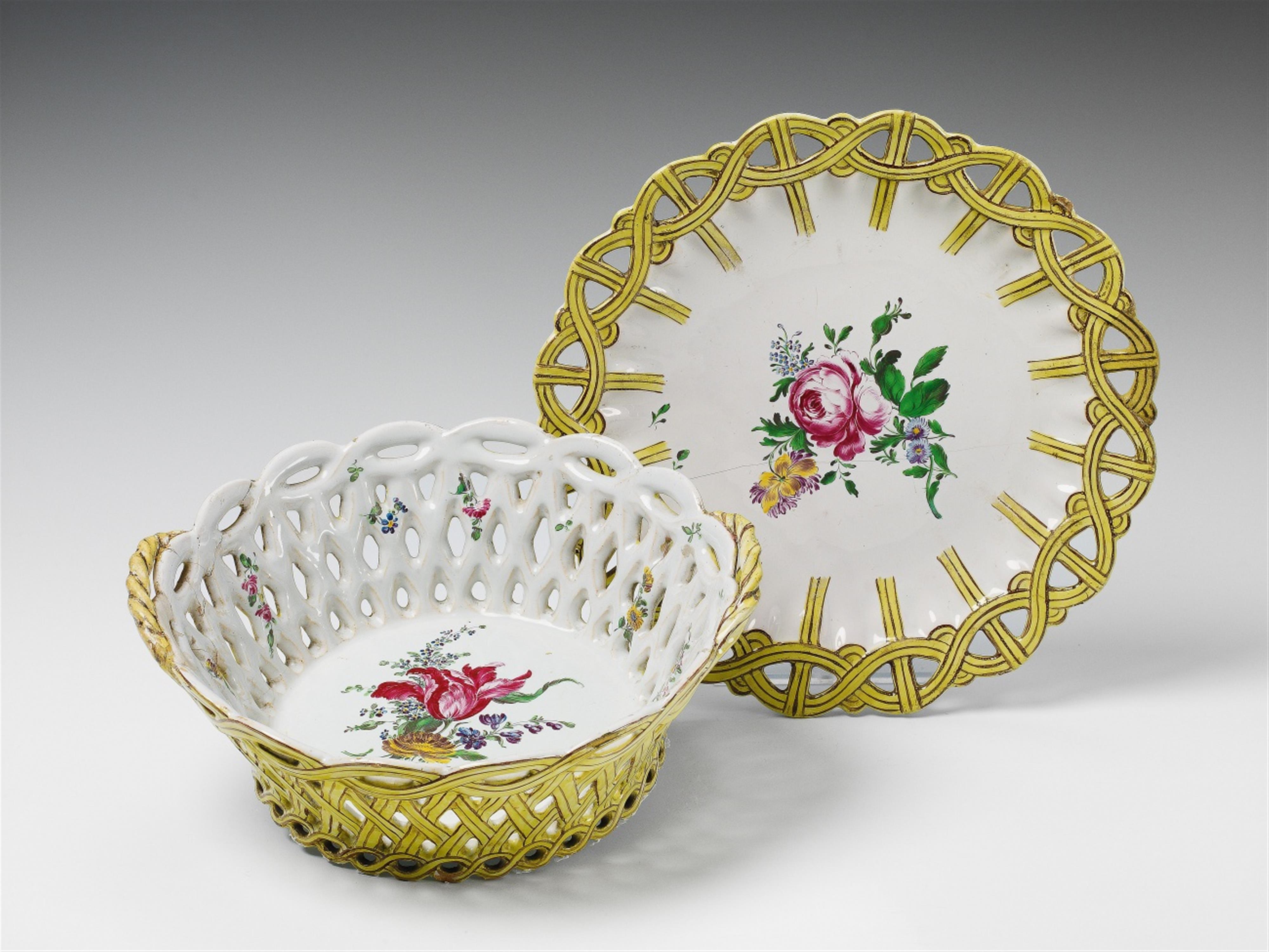 A Strasbourg faience basket and platter with mixed floral decor. - image-1
