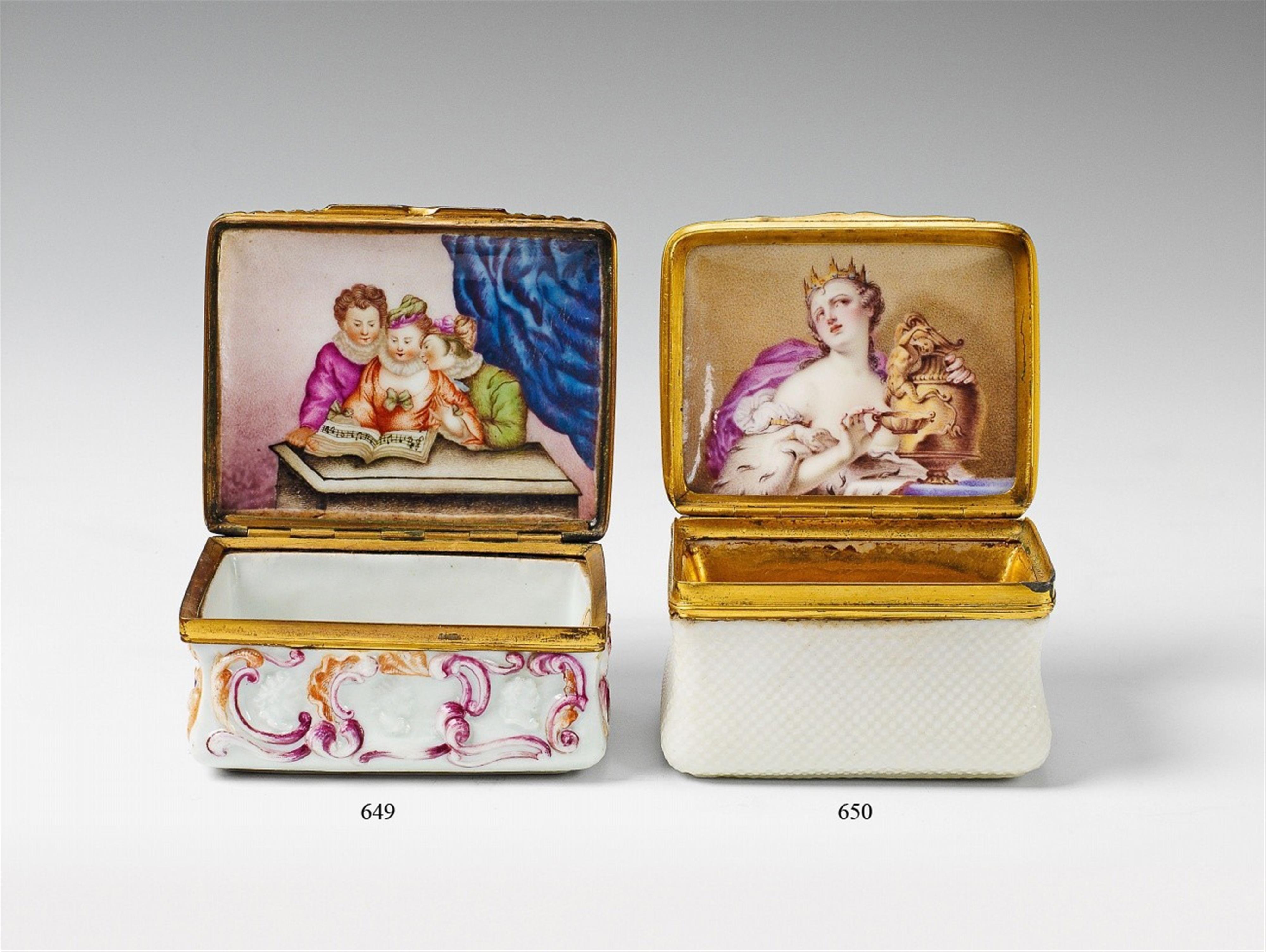 A Doccia gilt copper mounted porcelain snuff box. - image-1