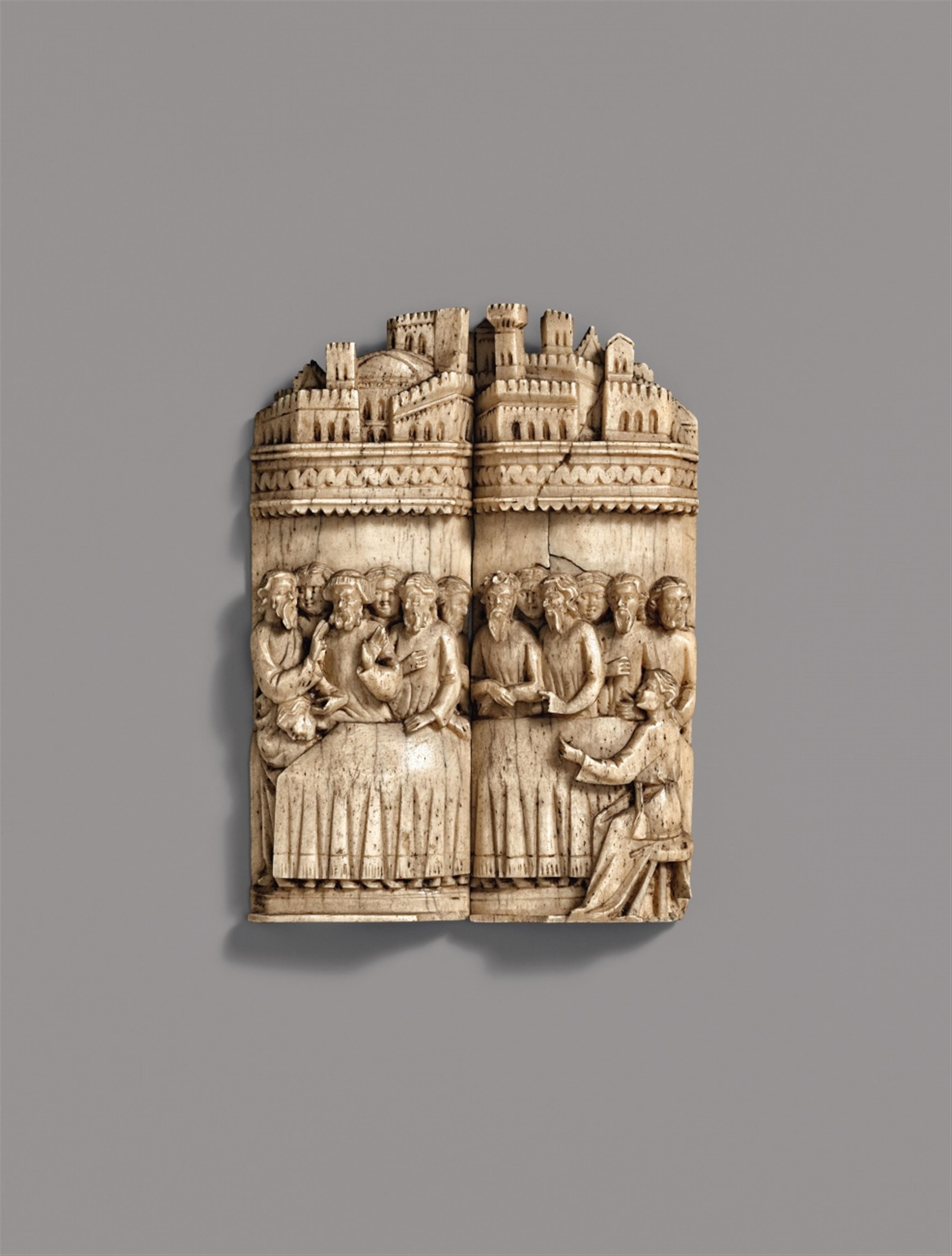Venice early 15th century - An early 15th century Venetian carved bone high-relief depiction of the last supper. - image-1