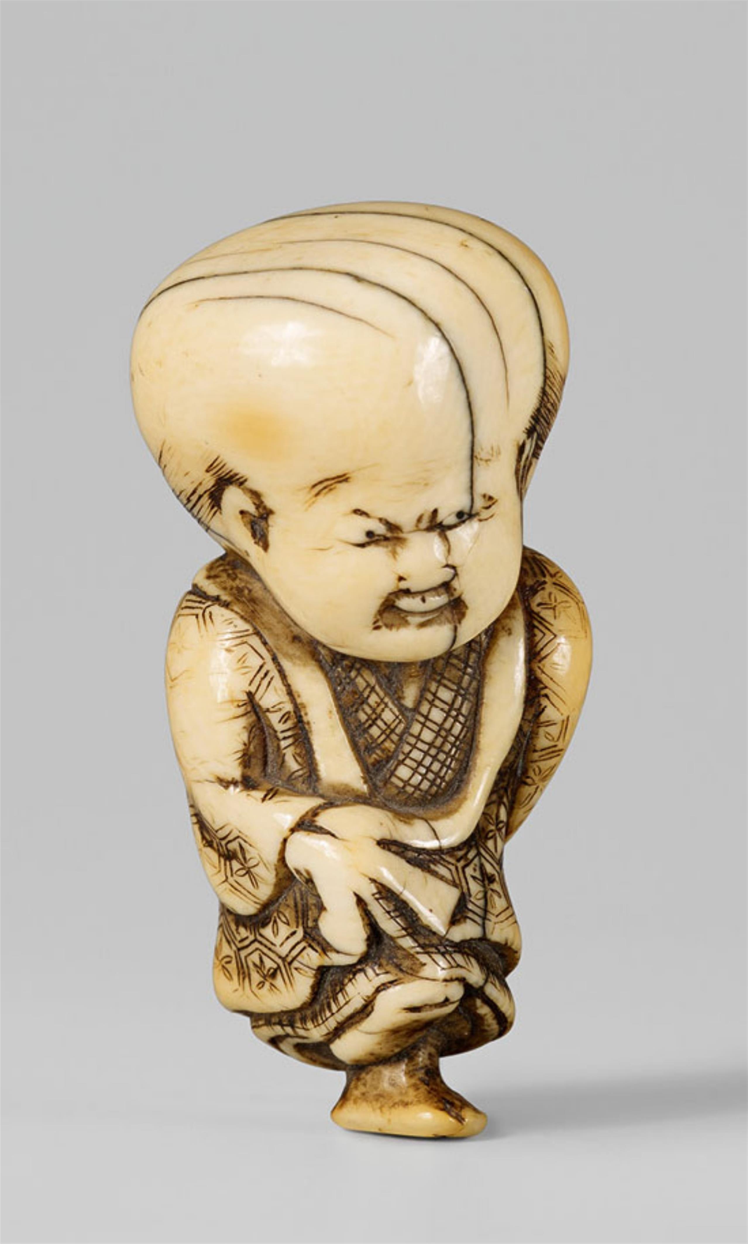 An ivory netsuke of a dancing Fukusuke. Late 18th/early 19th century - image-1